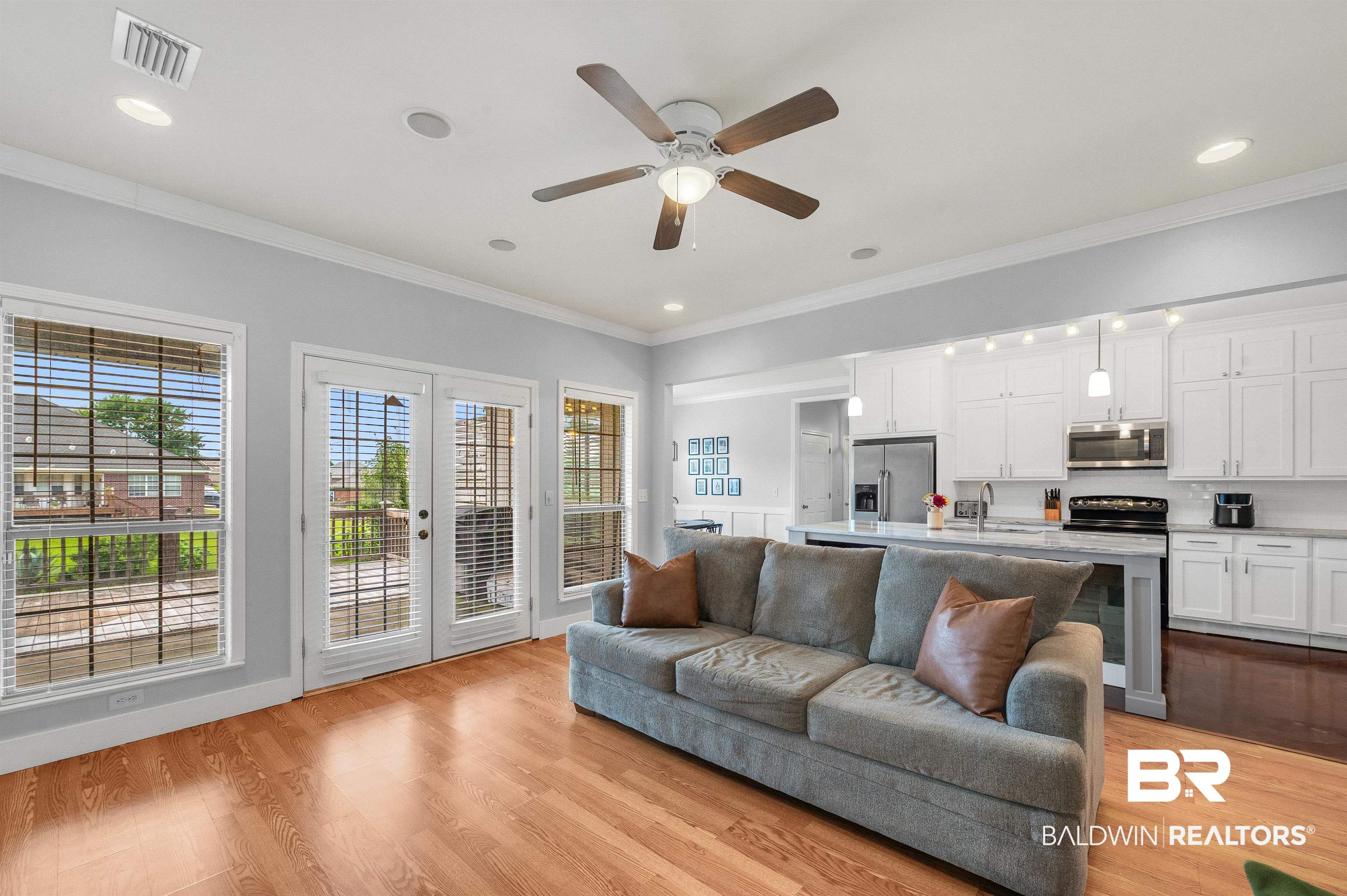 25473 Lakeland Drive