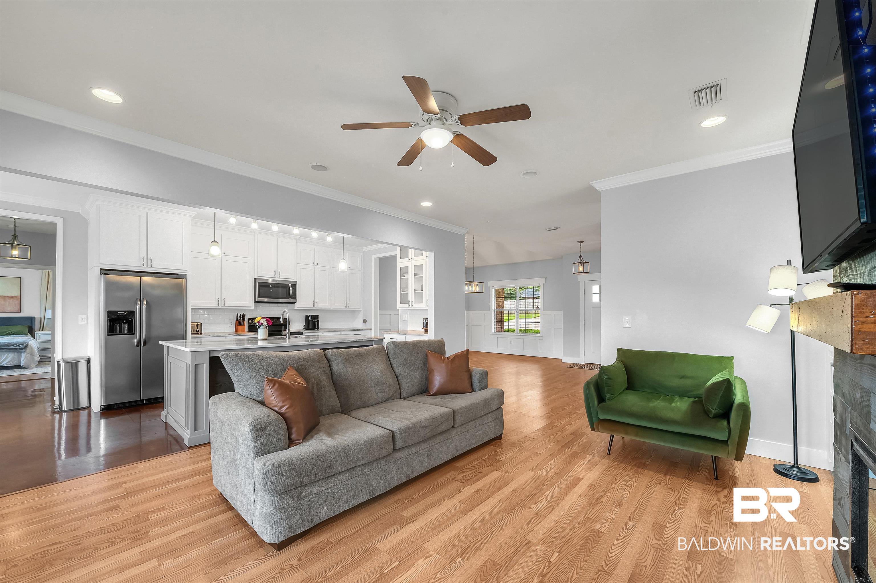 25473 Lakeland Drive