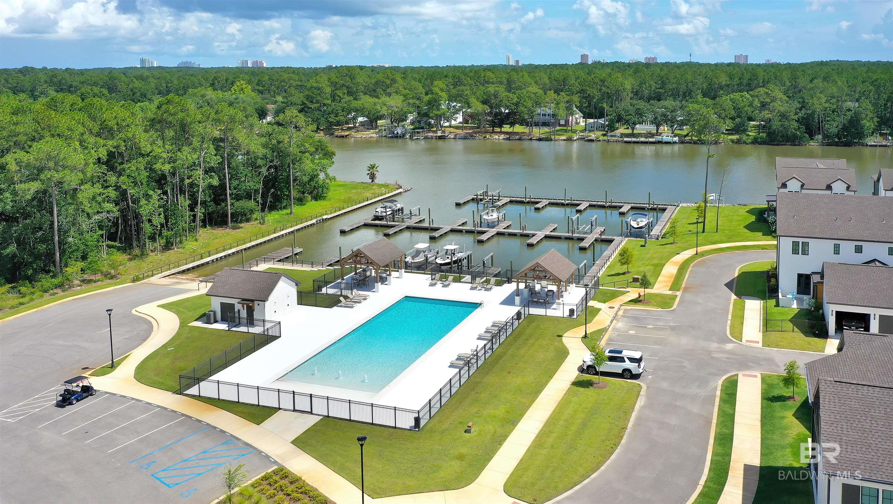 868 Inlet Circle