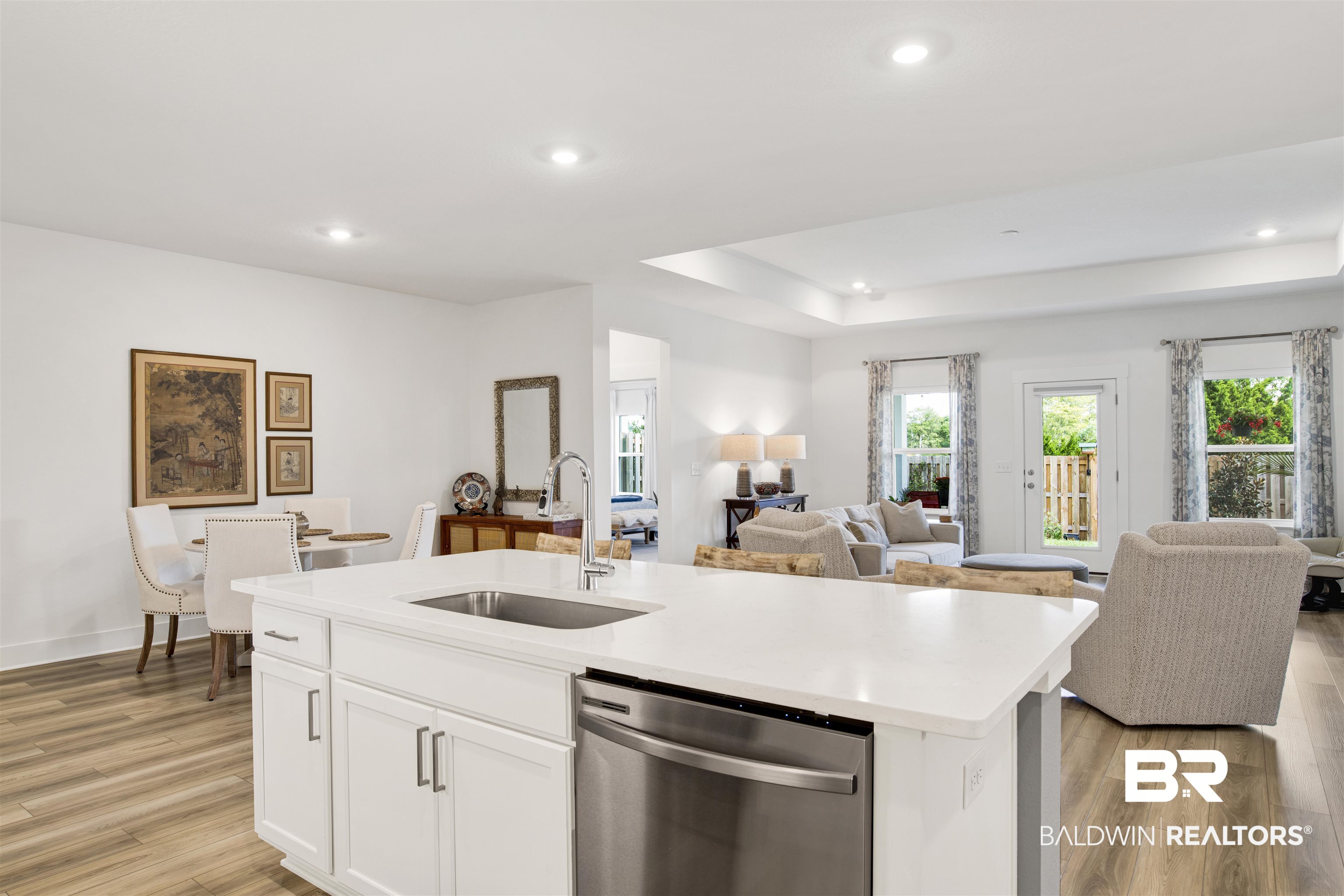 9854 Weller Cove