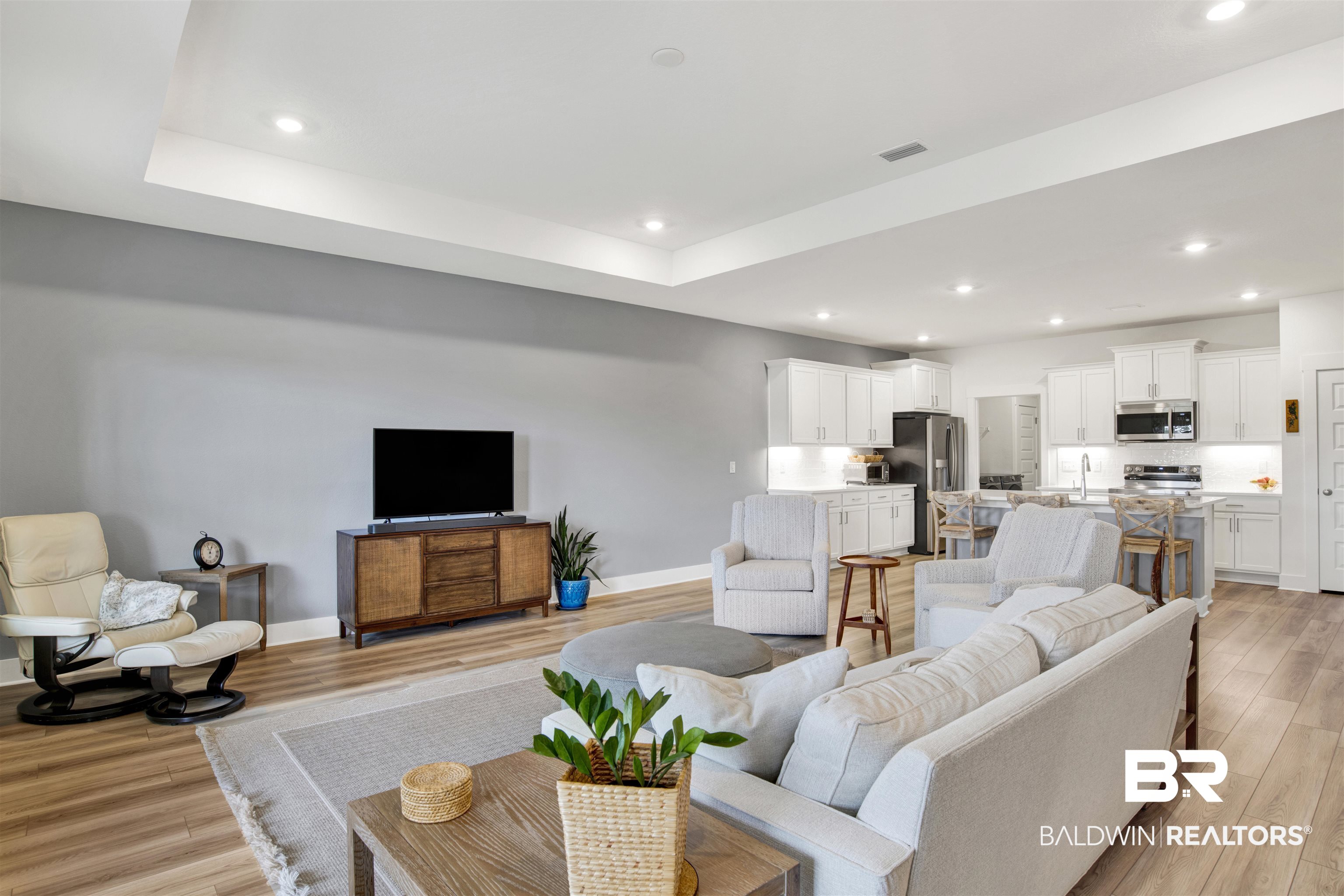 9854 Weller Cove