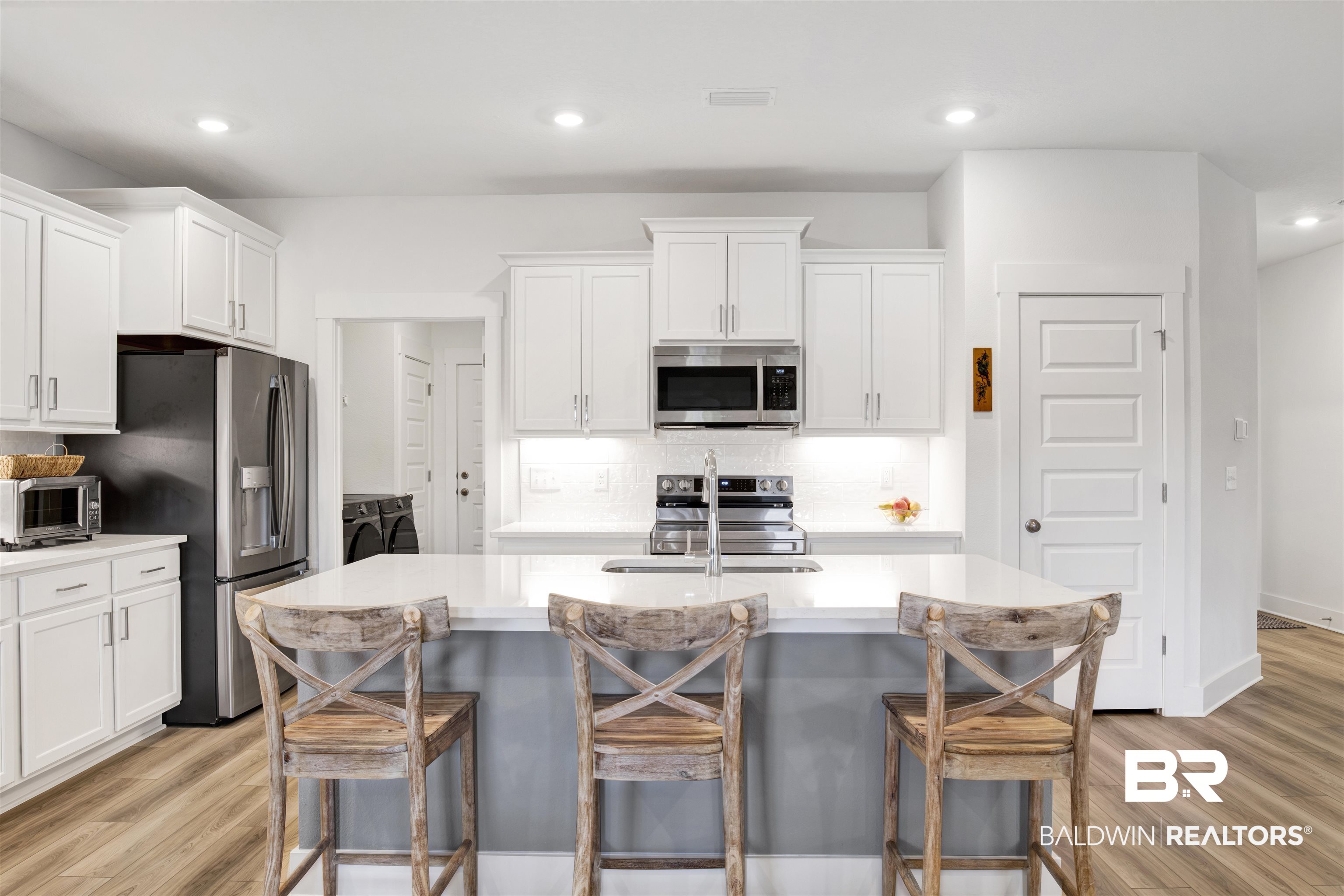 9854 Weller Cove