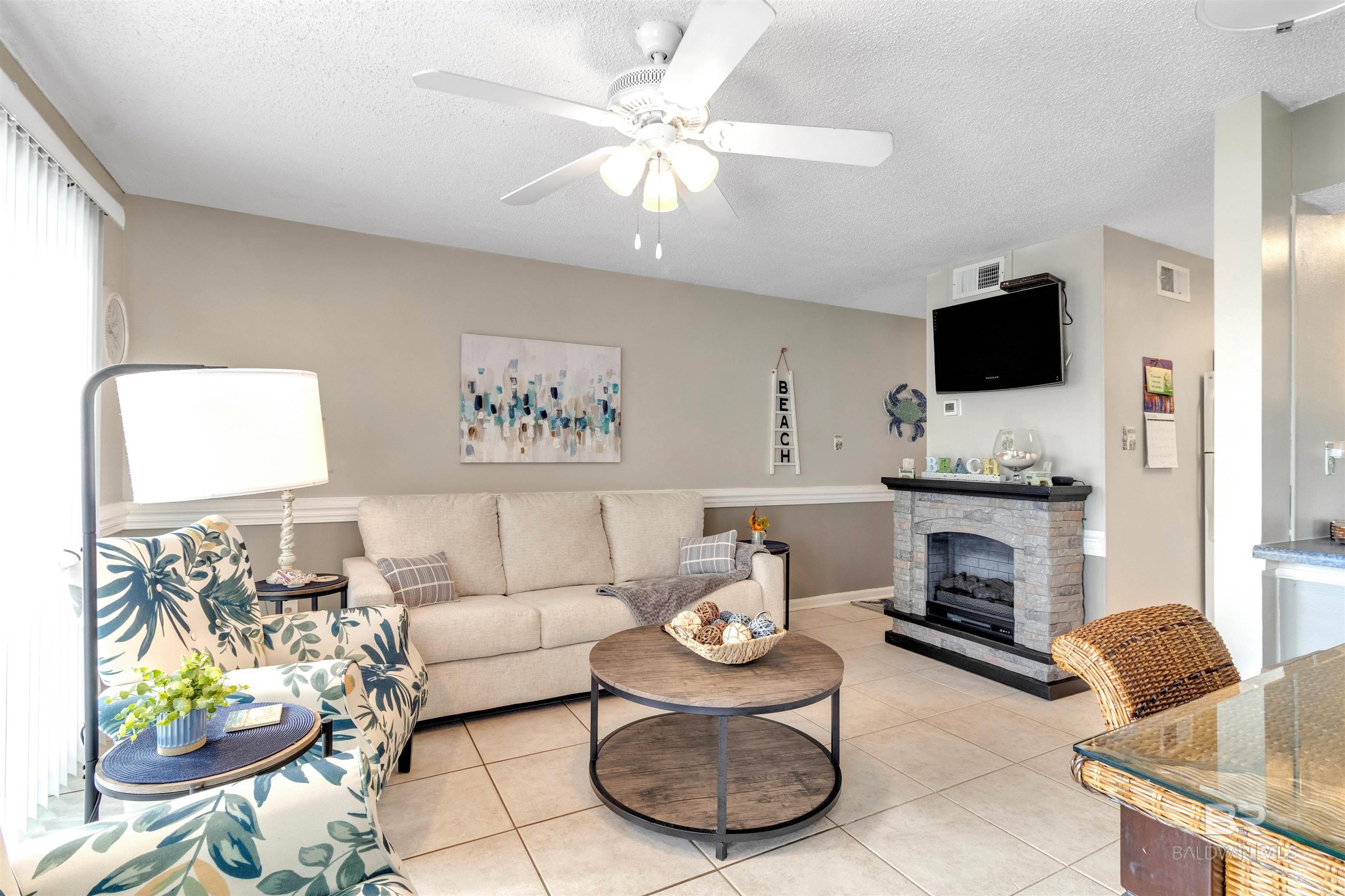 1988 WEST BEACH Boulevard 104A