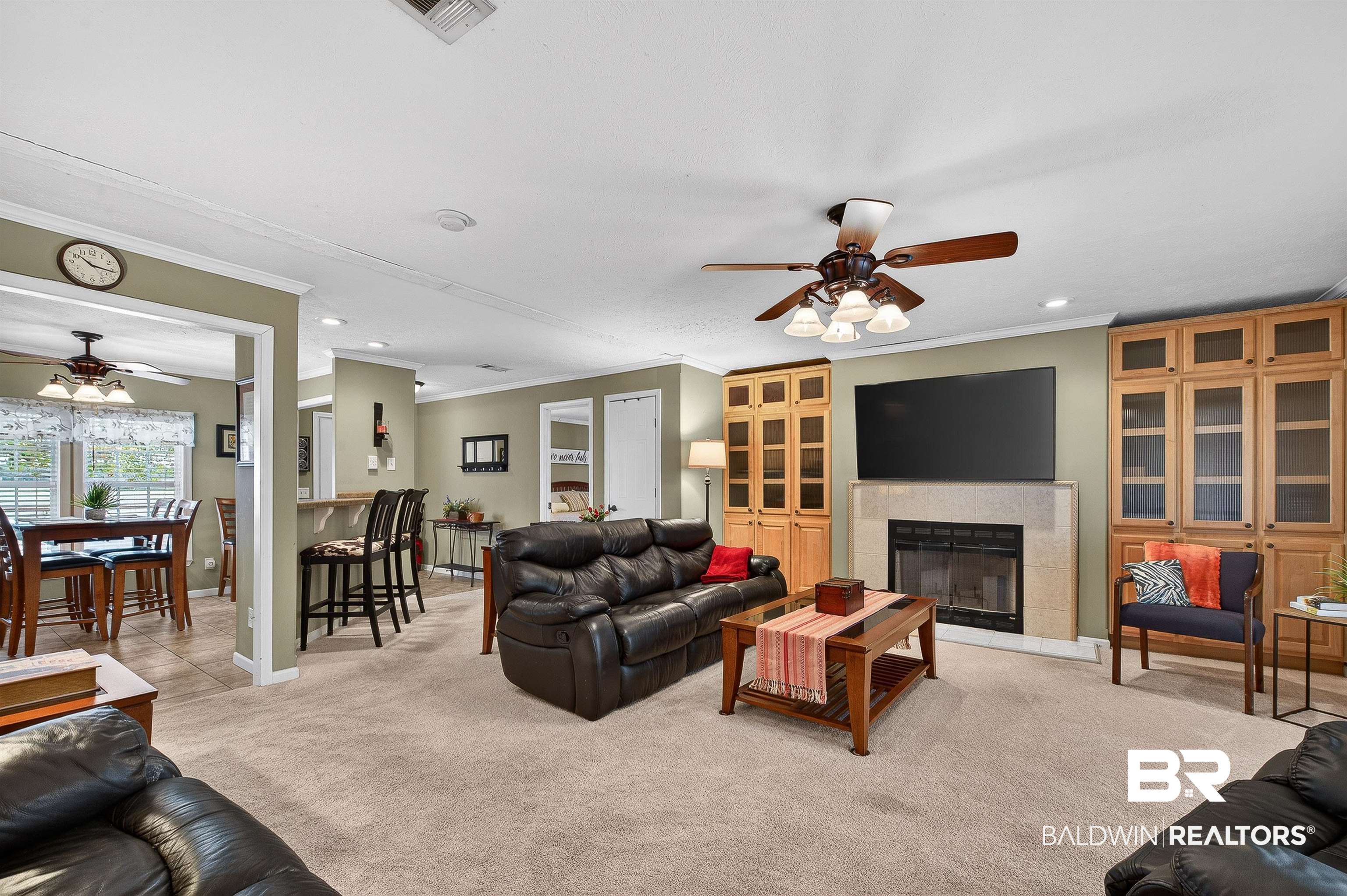 10821 York Lane
