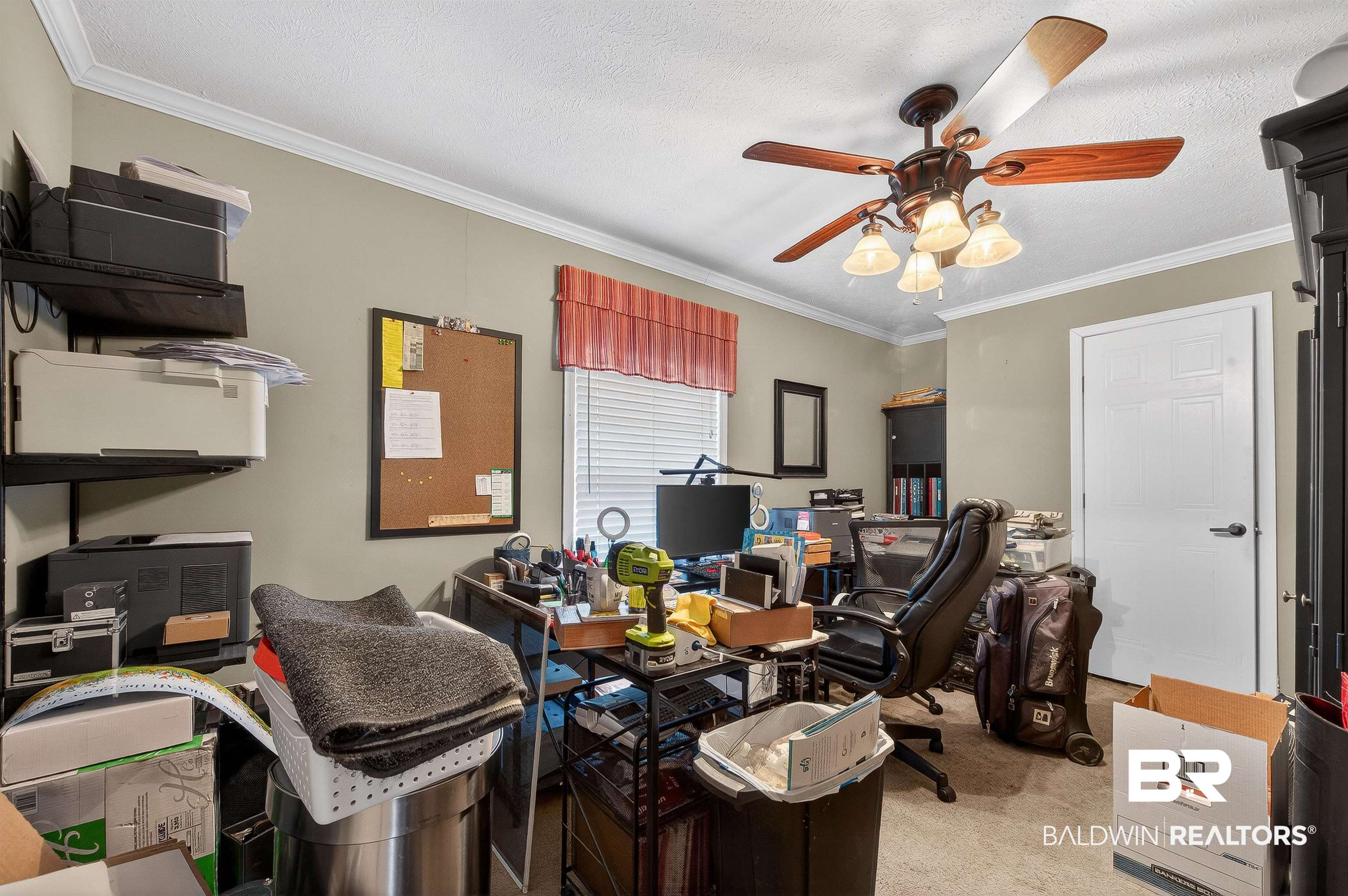 10821 York Lane