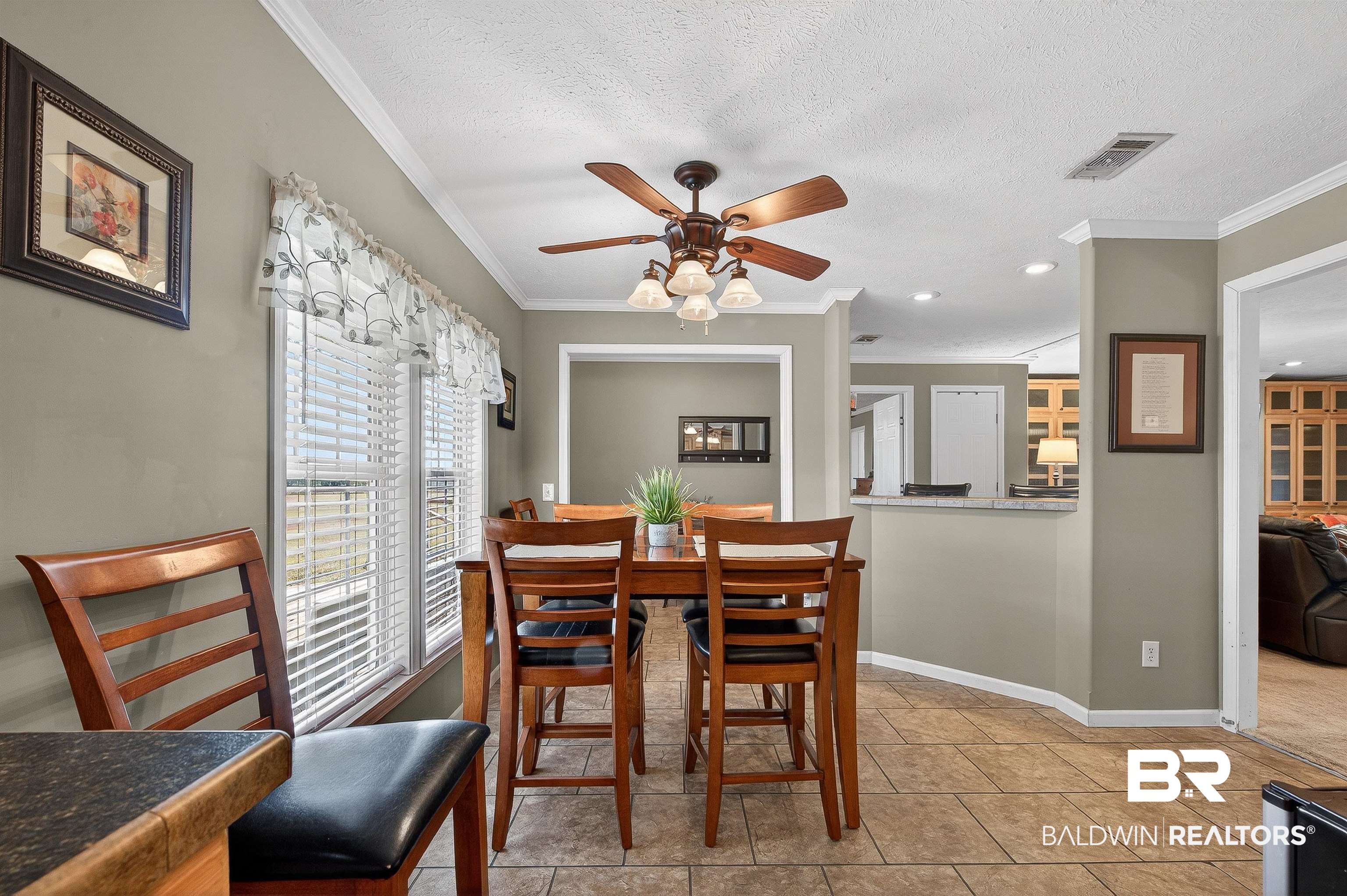 10821 York Lane