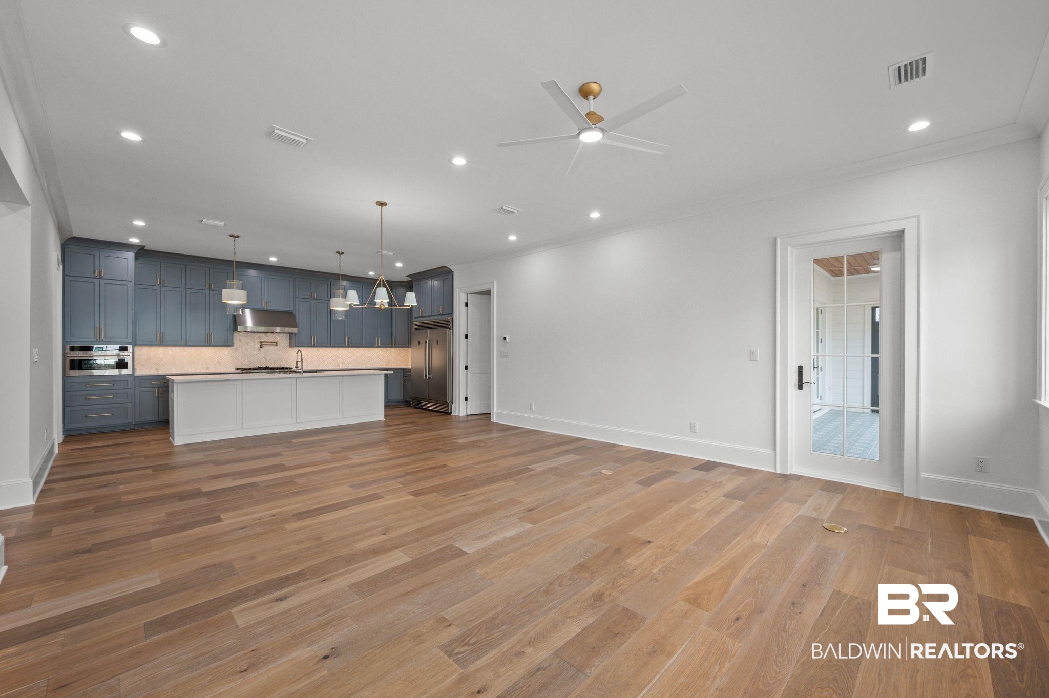 841 Inlet Circle