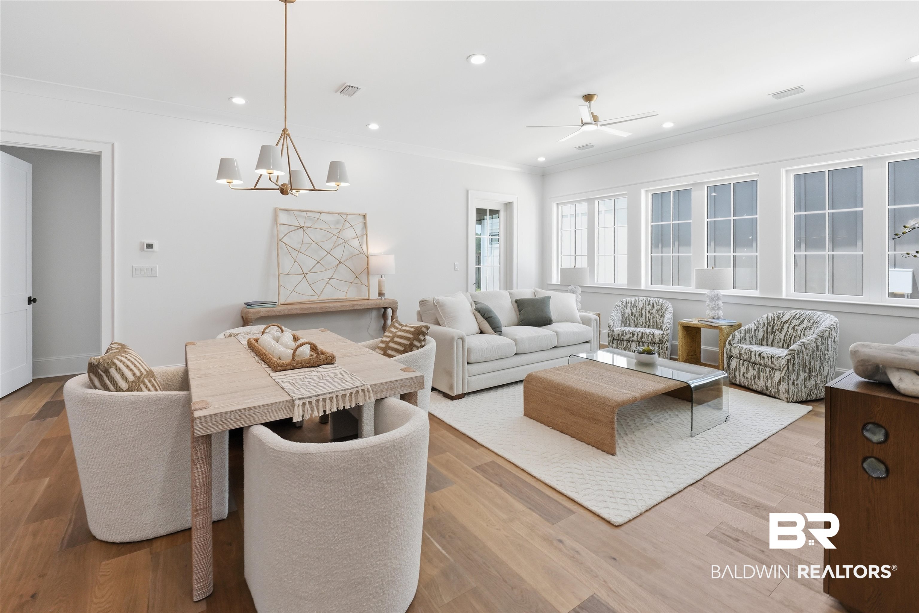 841 Inlet Circle