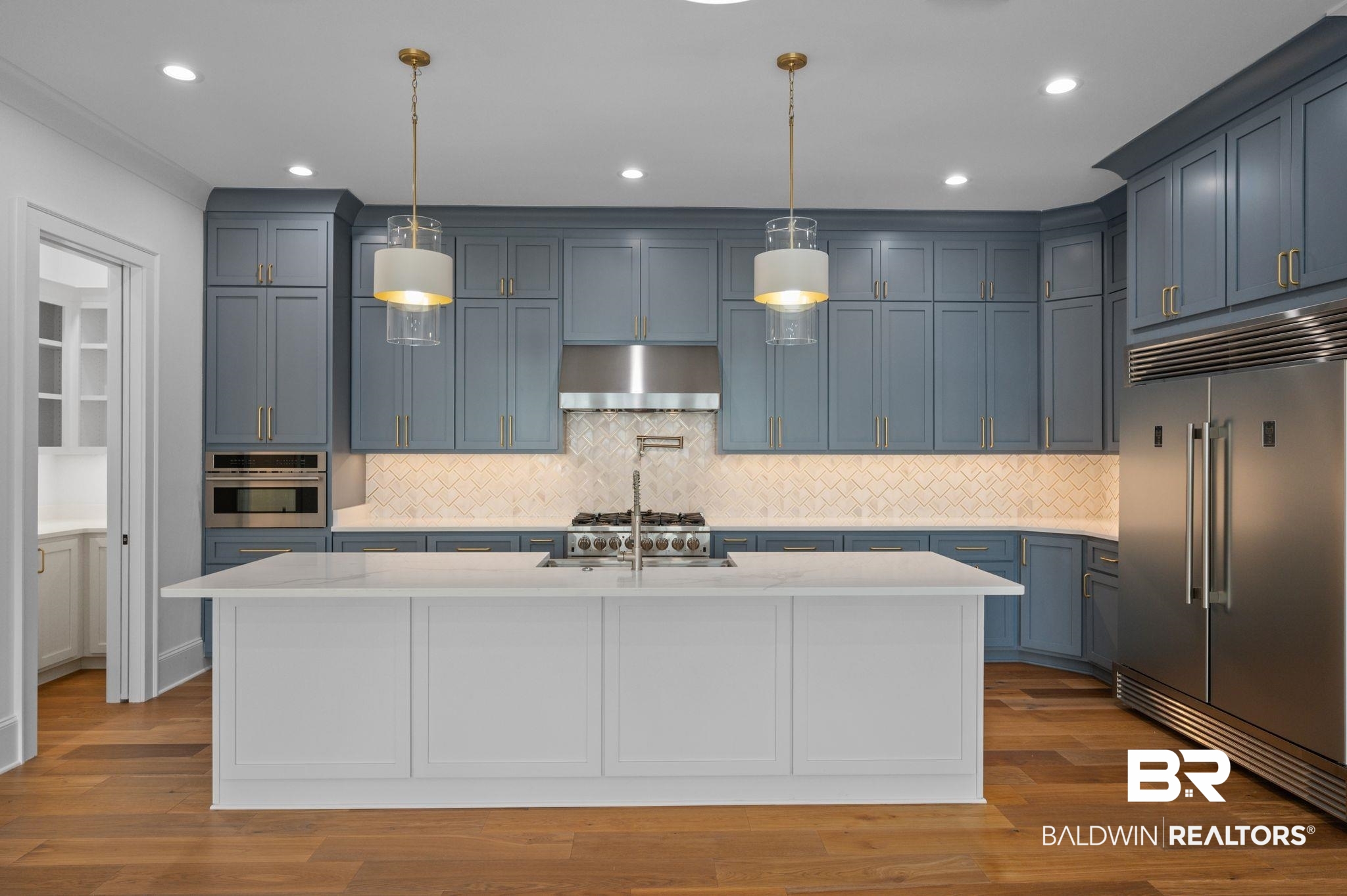 841 Inlet Circle