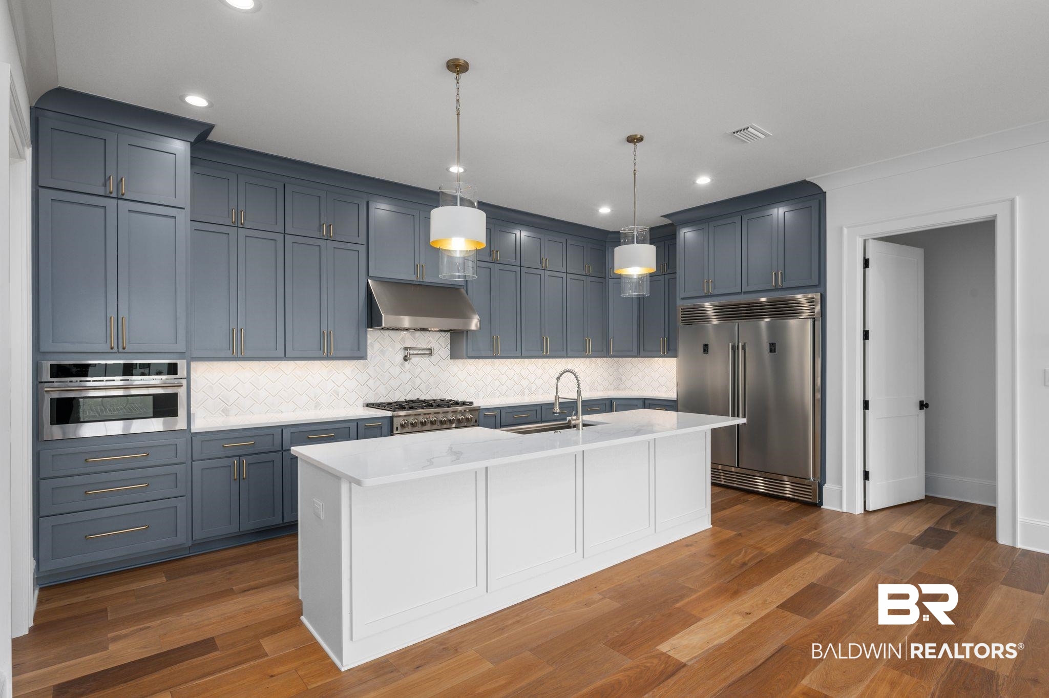 841 Inlet Circle