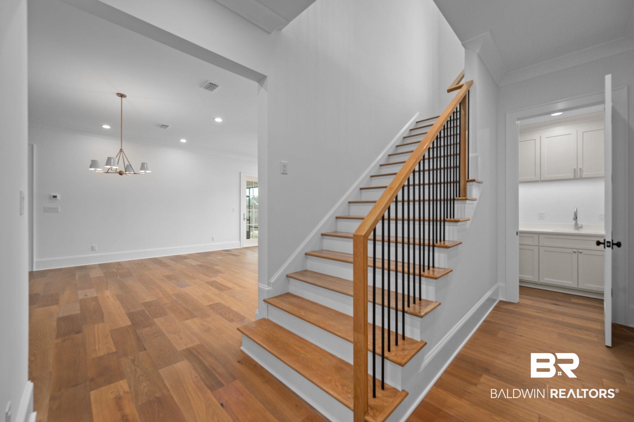 841 Inlet Circle