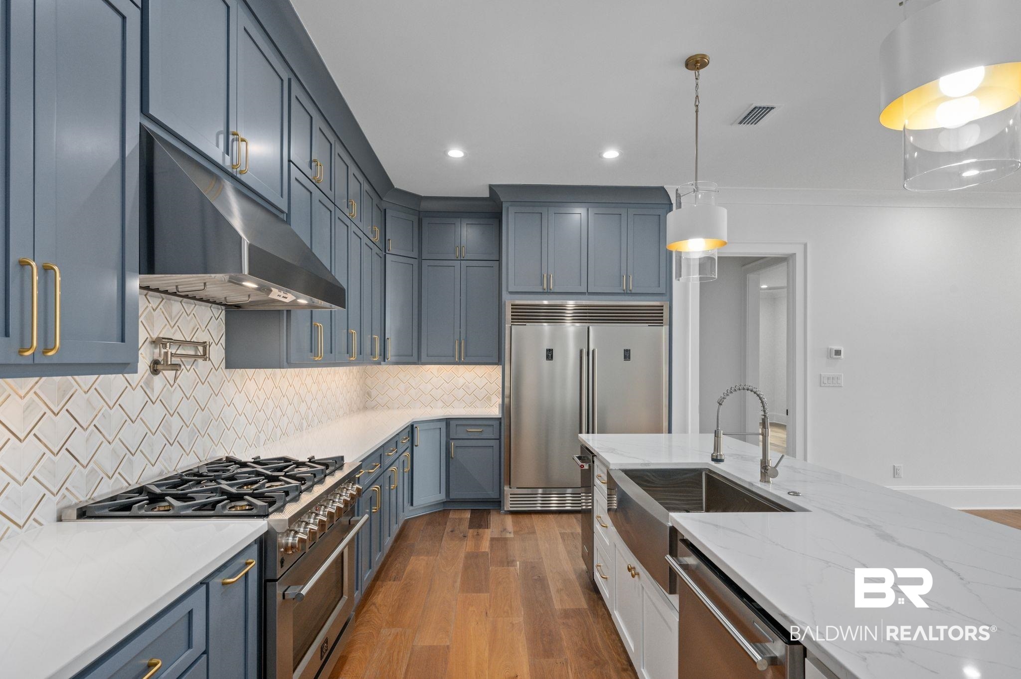 841 Inlet Circle