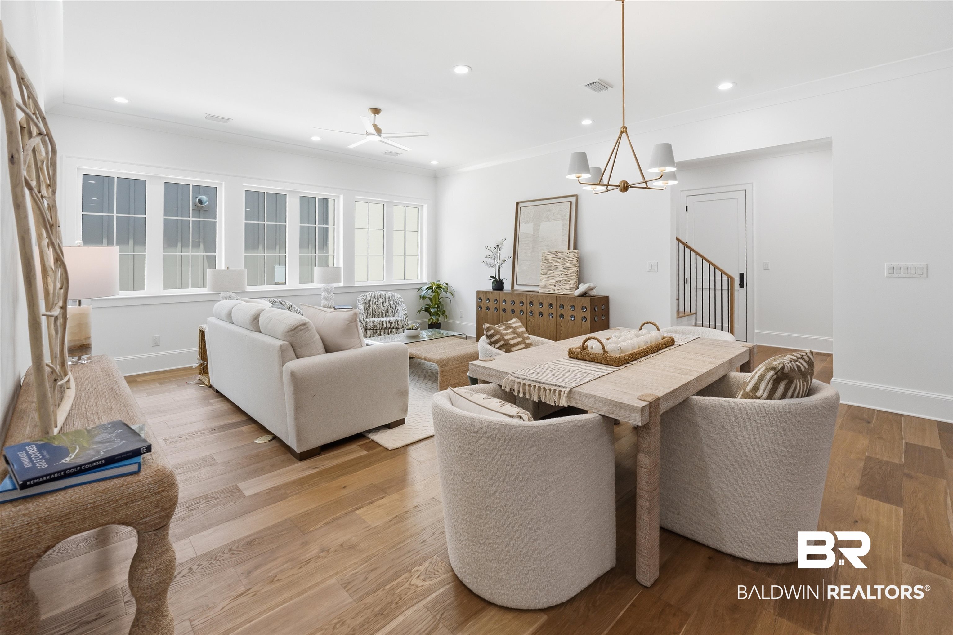 841 Inlet Circle