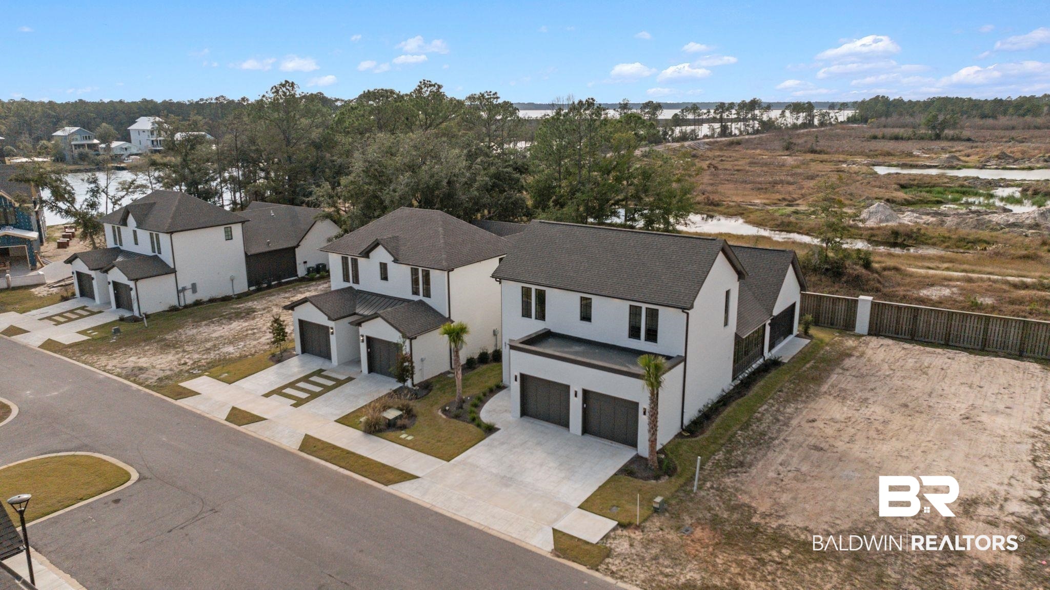 841 Inlet Circle