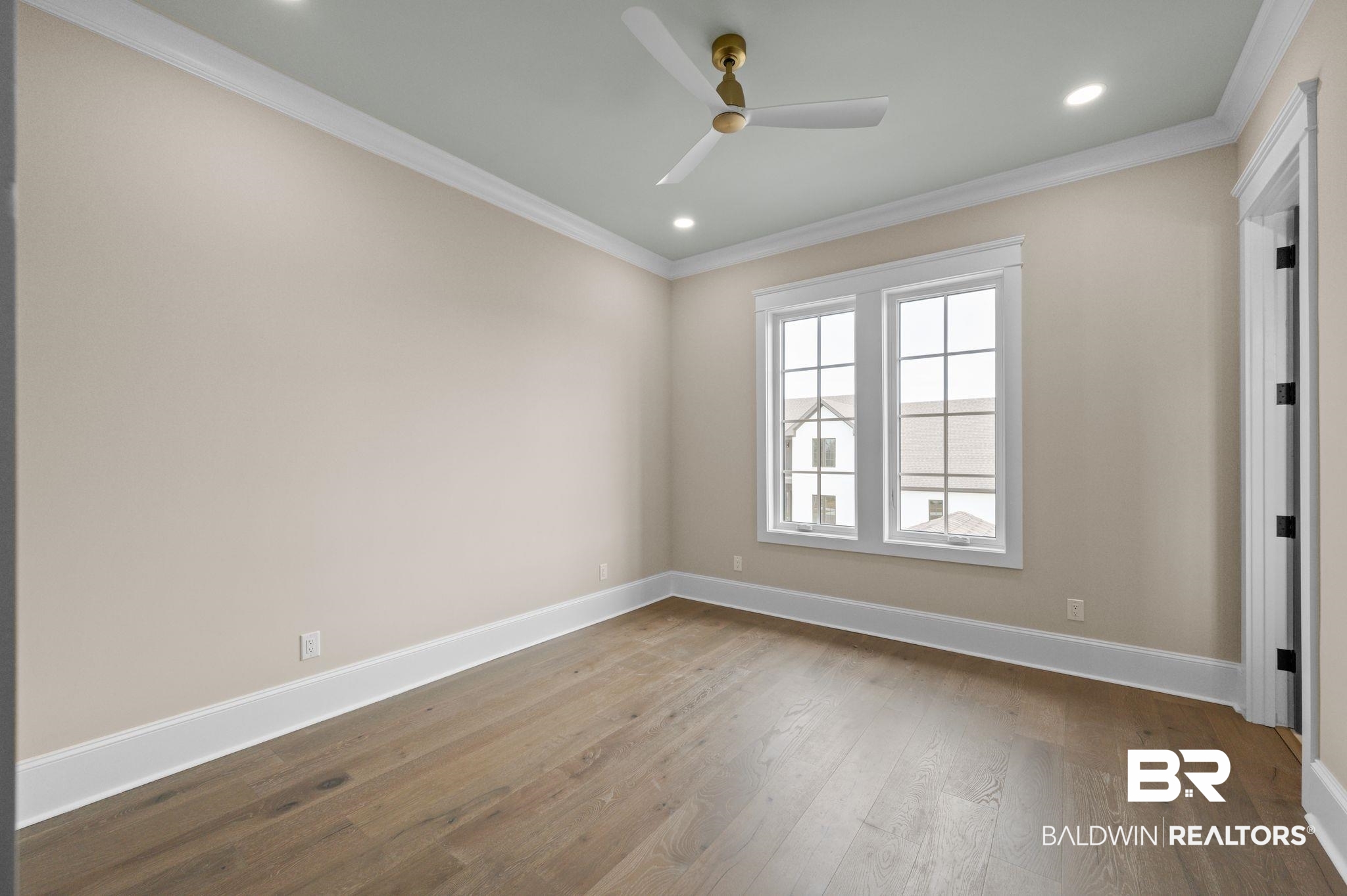 845 Inlet Circle