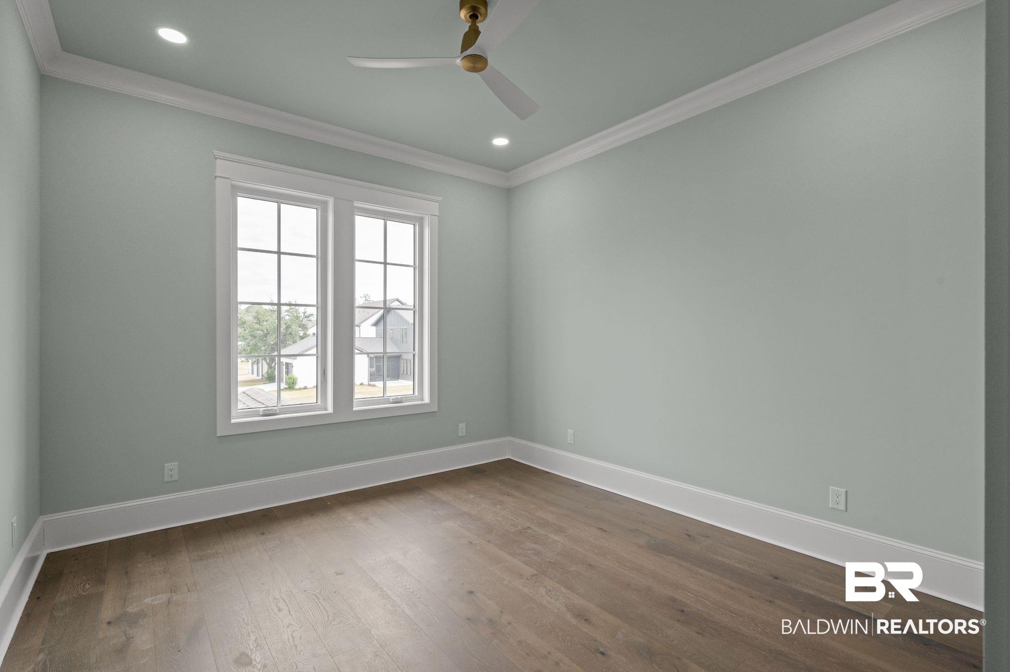 845 Inlet Circle