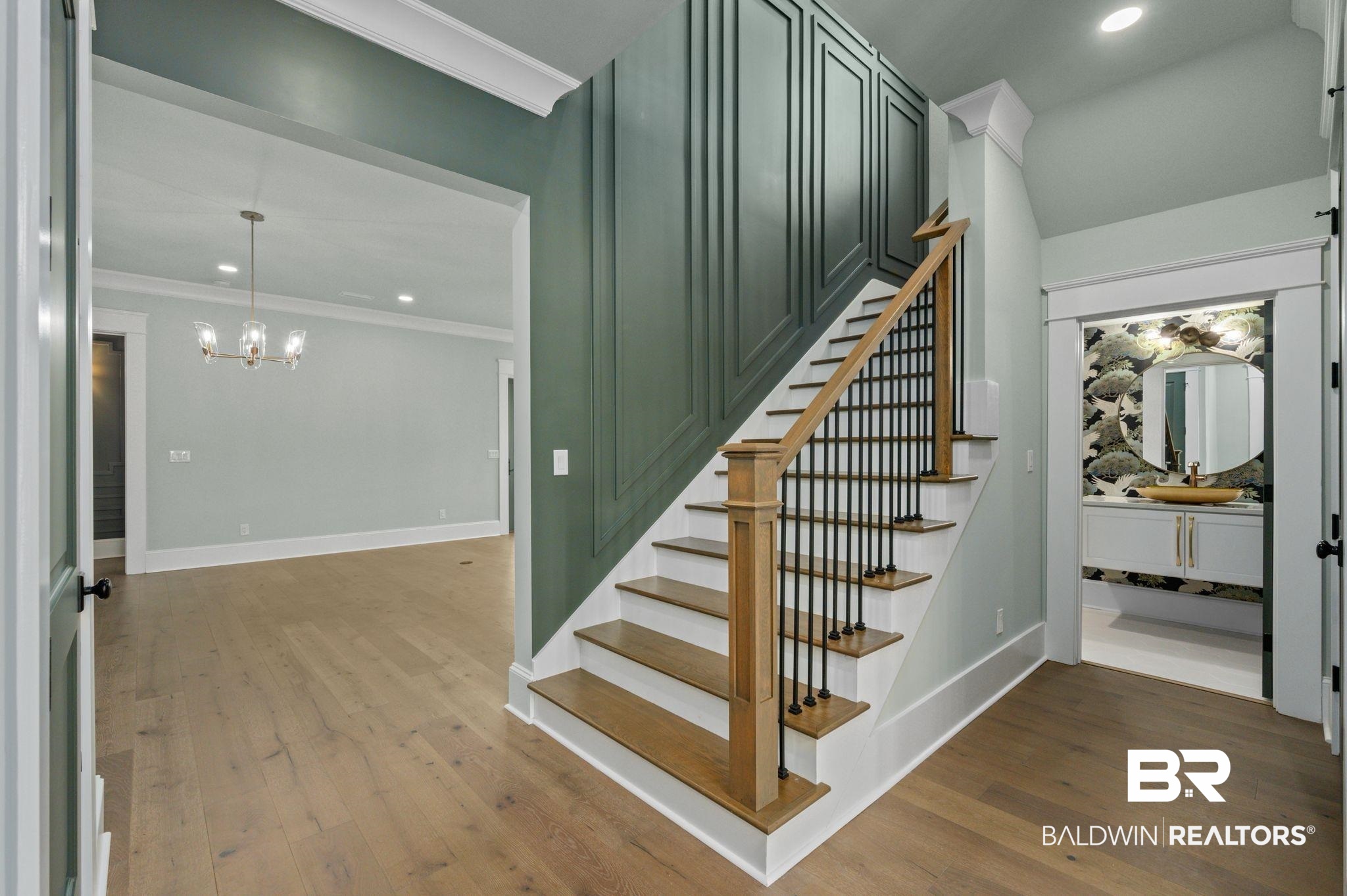 845 Inlet Circle
