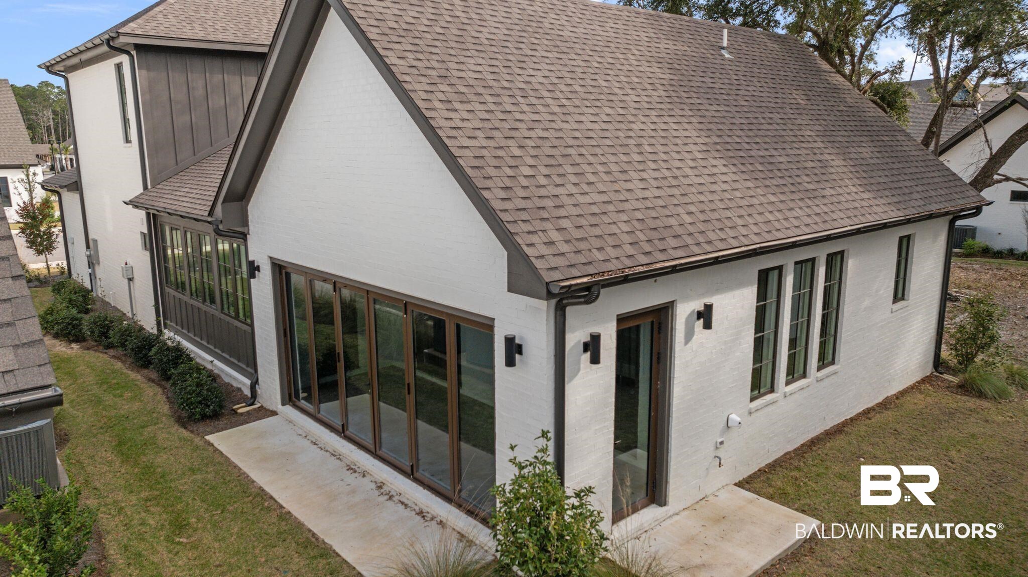 845 Inlet Circle