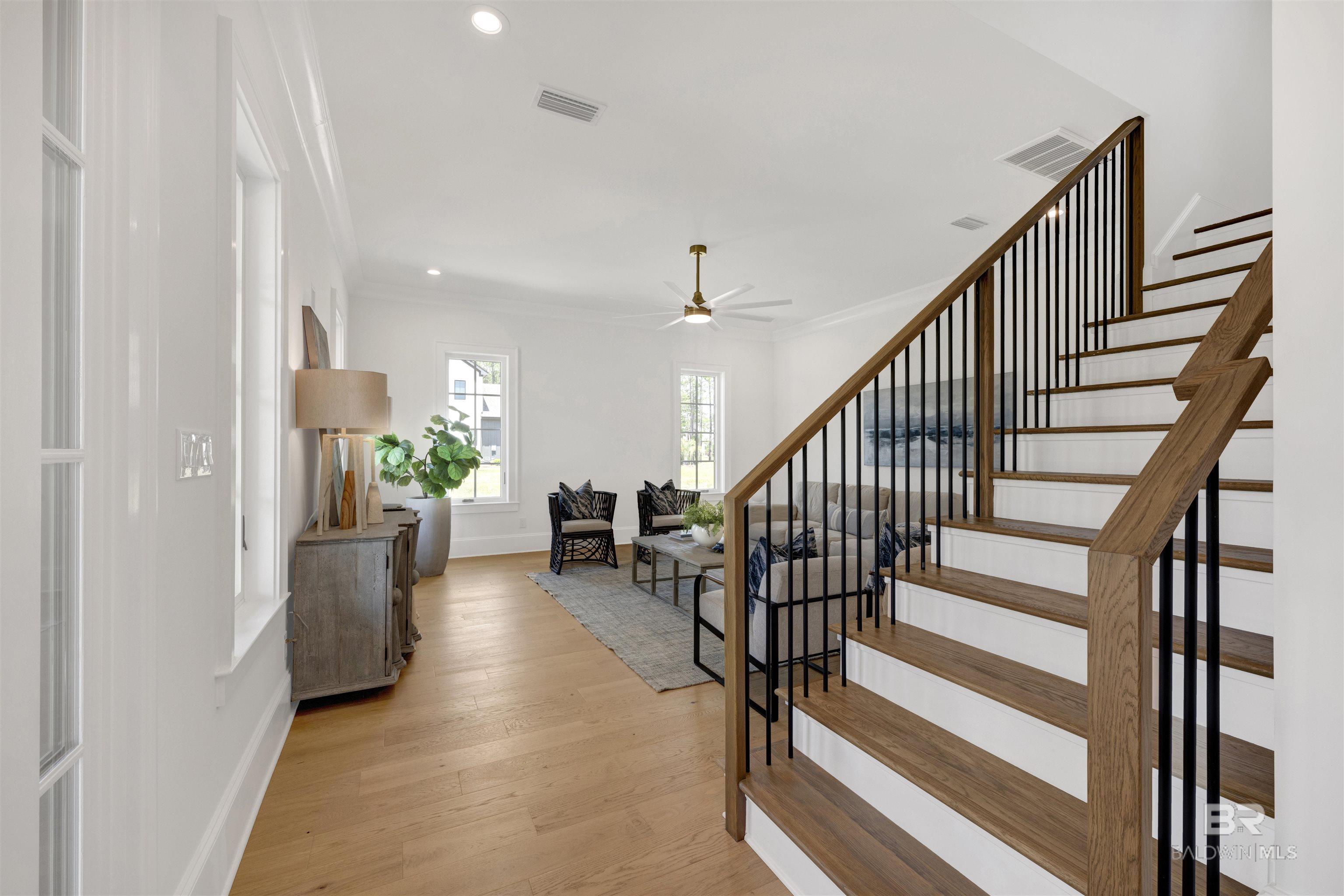 926 Inlet Circle