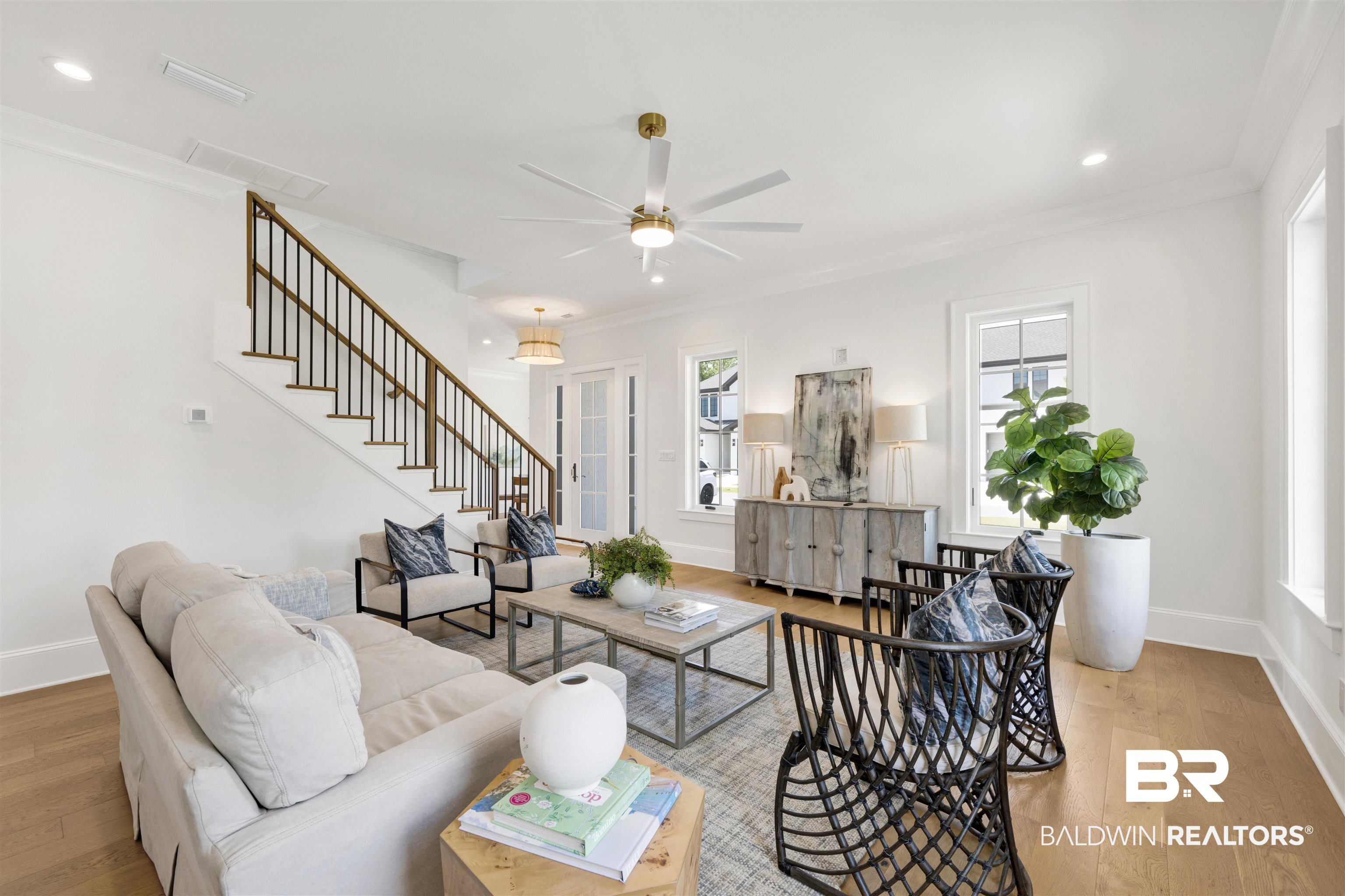 926 Inlet Circle