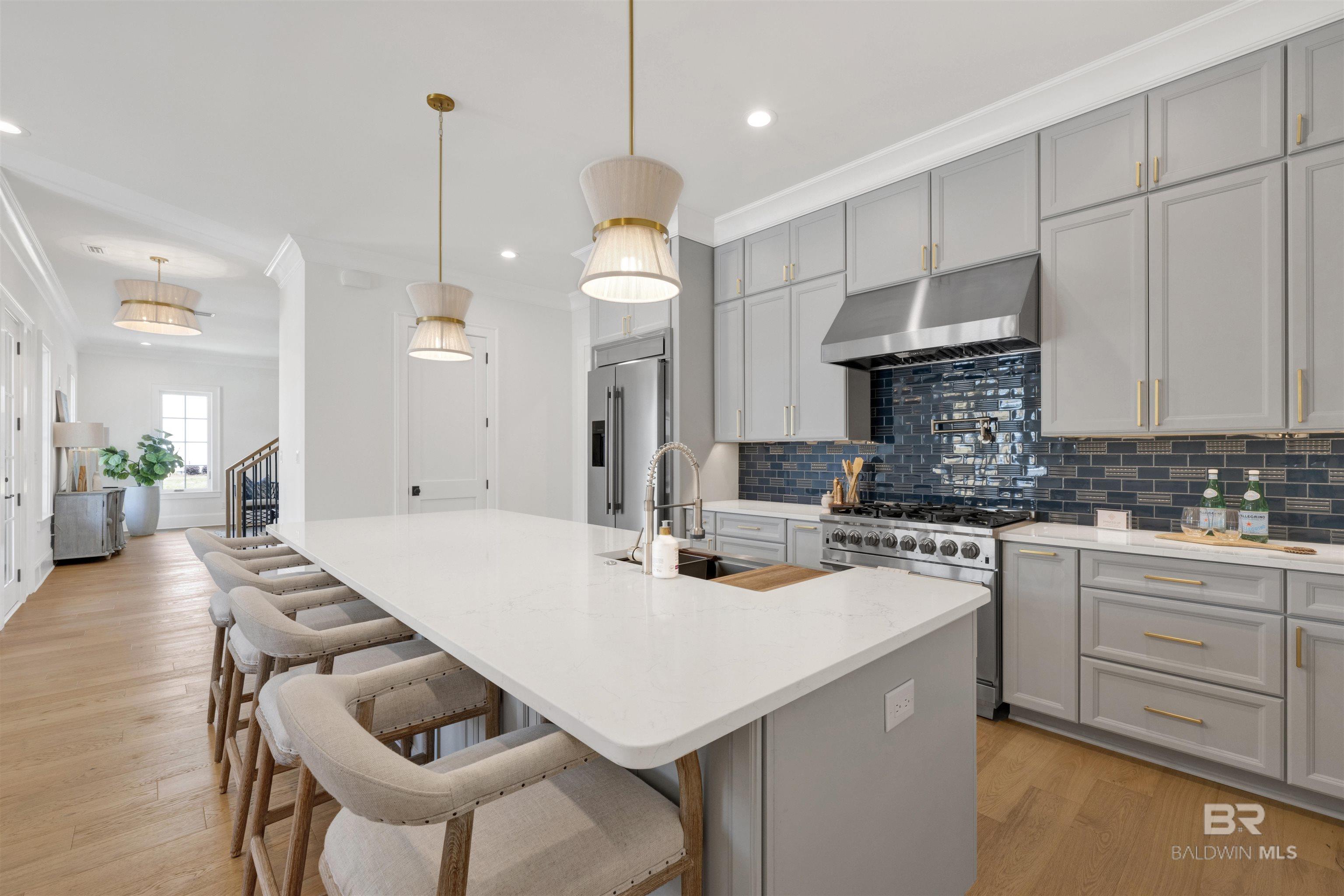 926 Inlet Circle