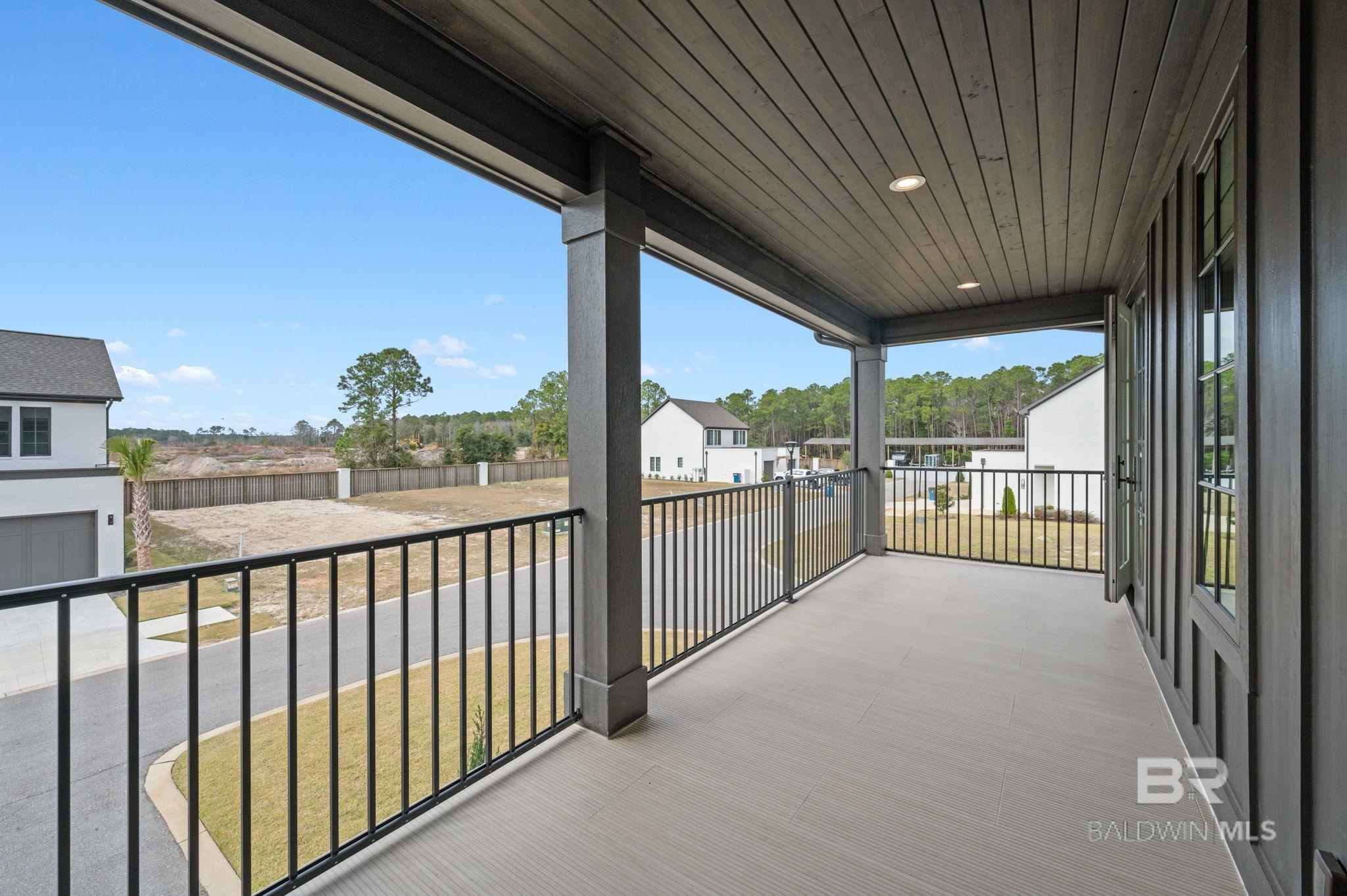 926 Inlet Circle