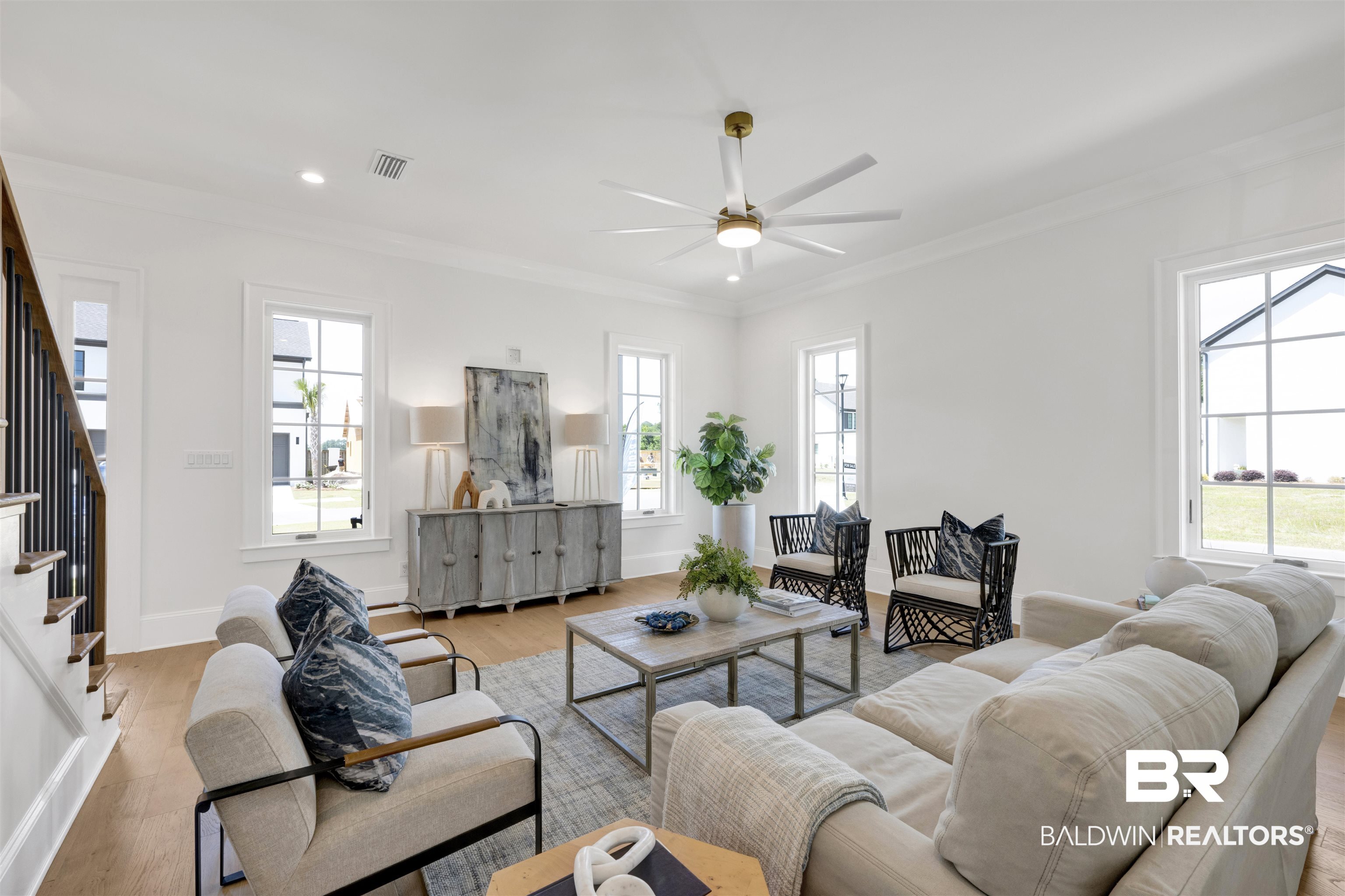 926 Inlet Circle