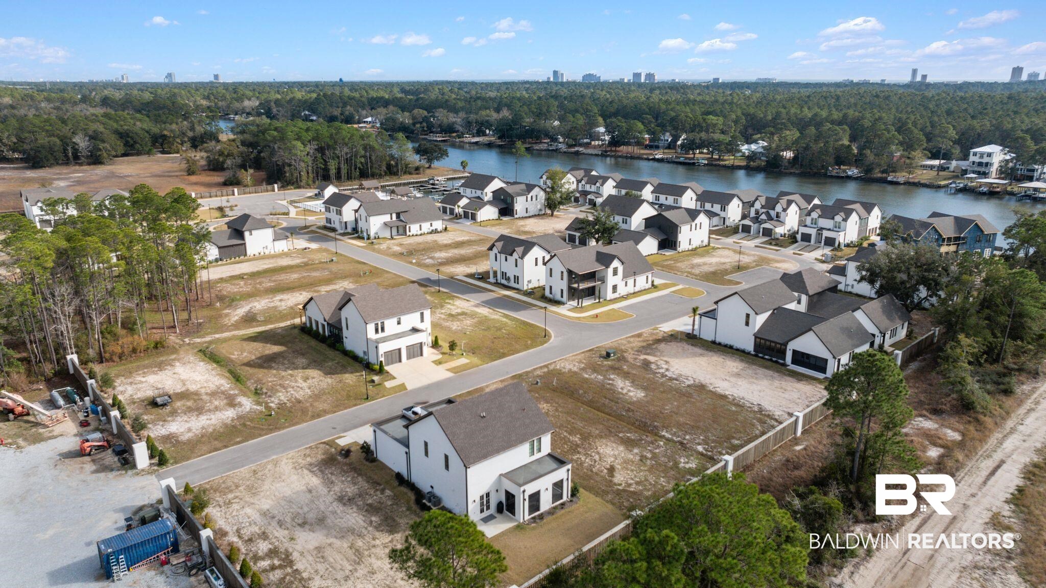 926 Inlet Circle