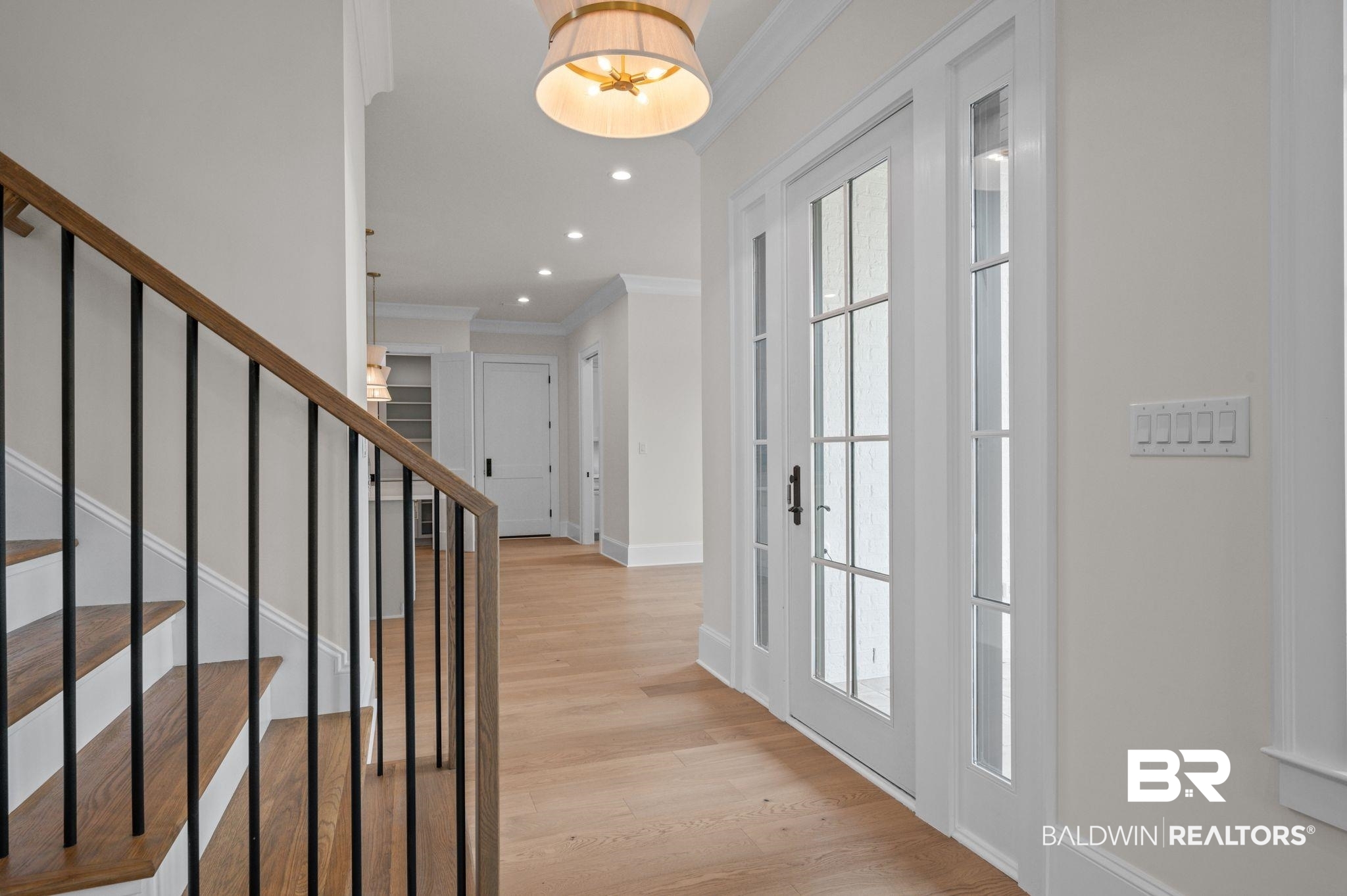 926 Inlet Circle