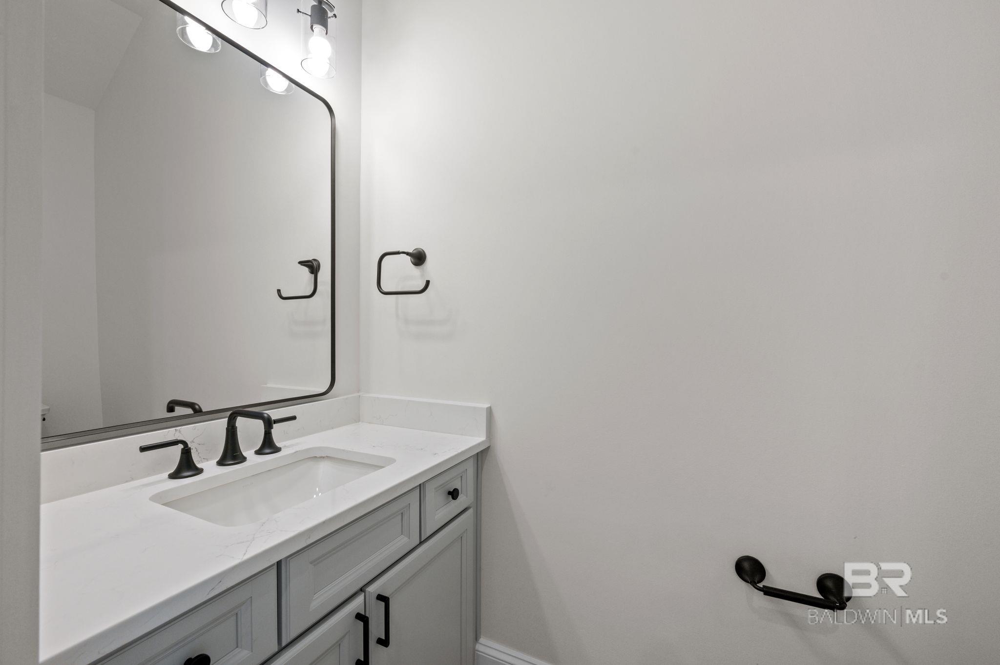 926 Inlet Circle
