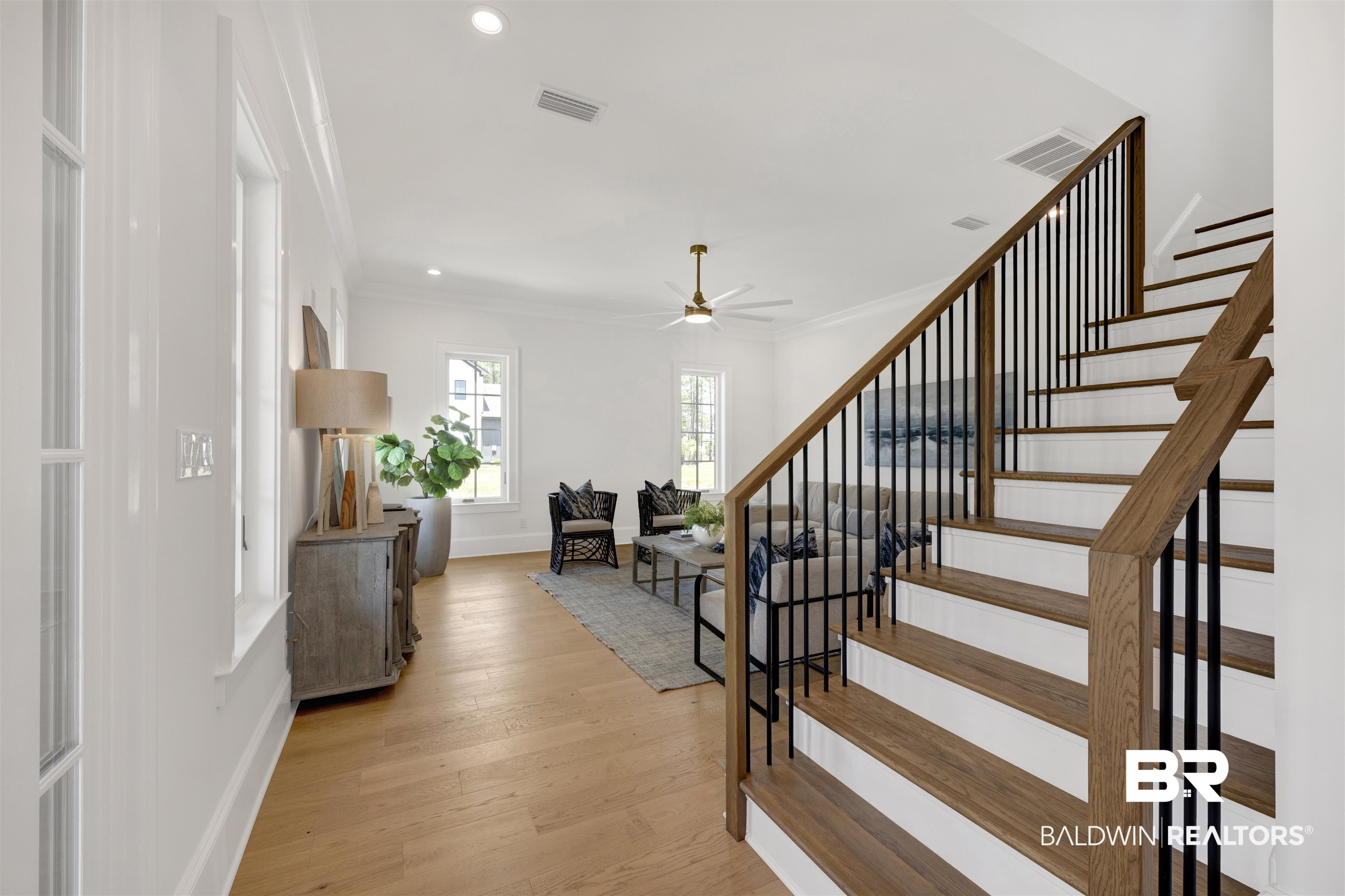 926 Inlet Circle