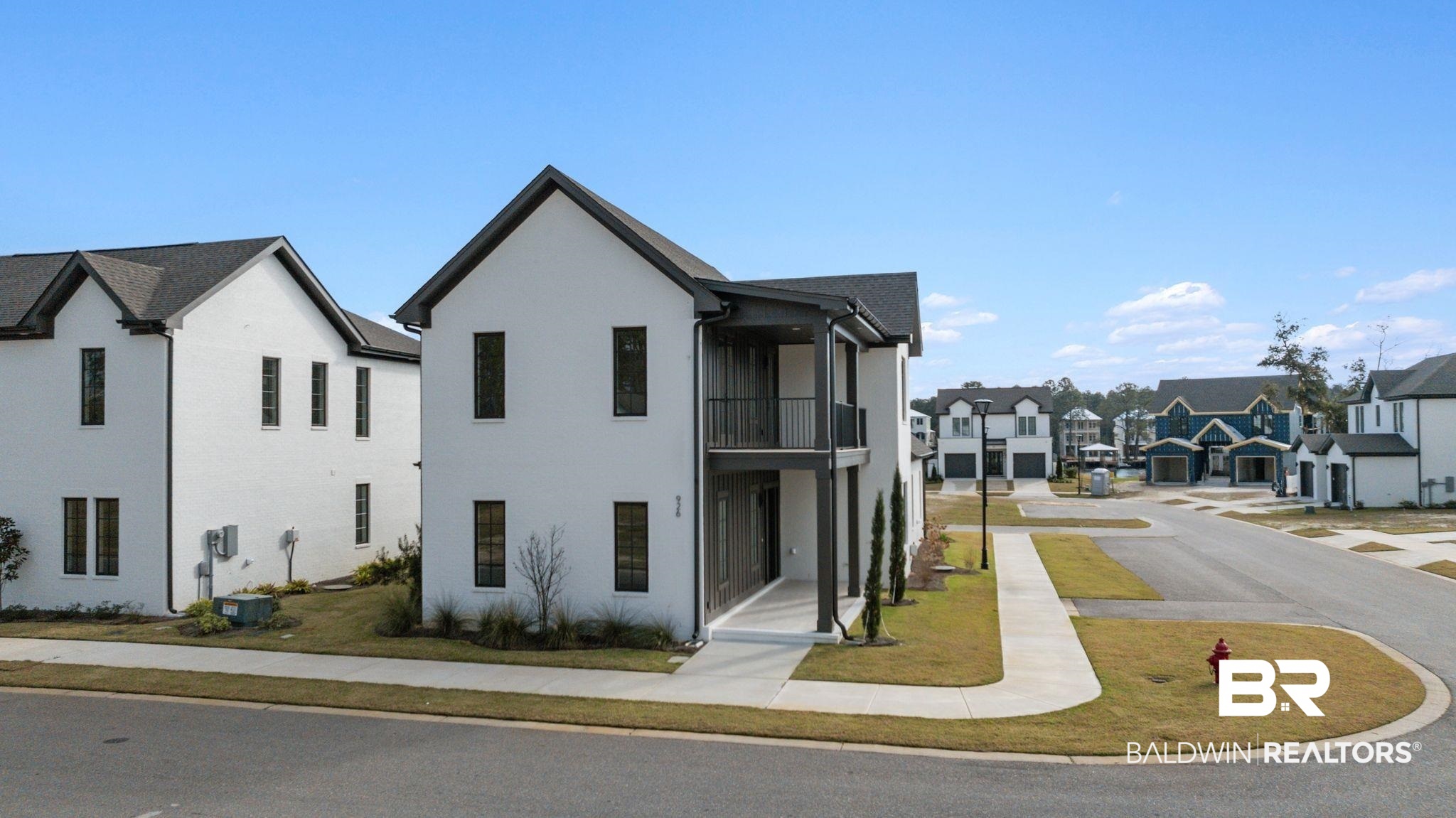 926 Inlet Circle