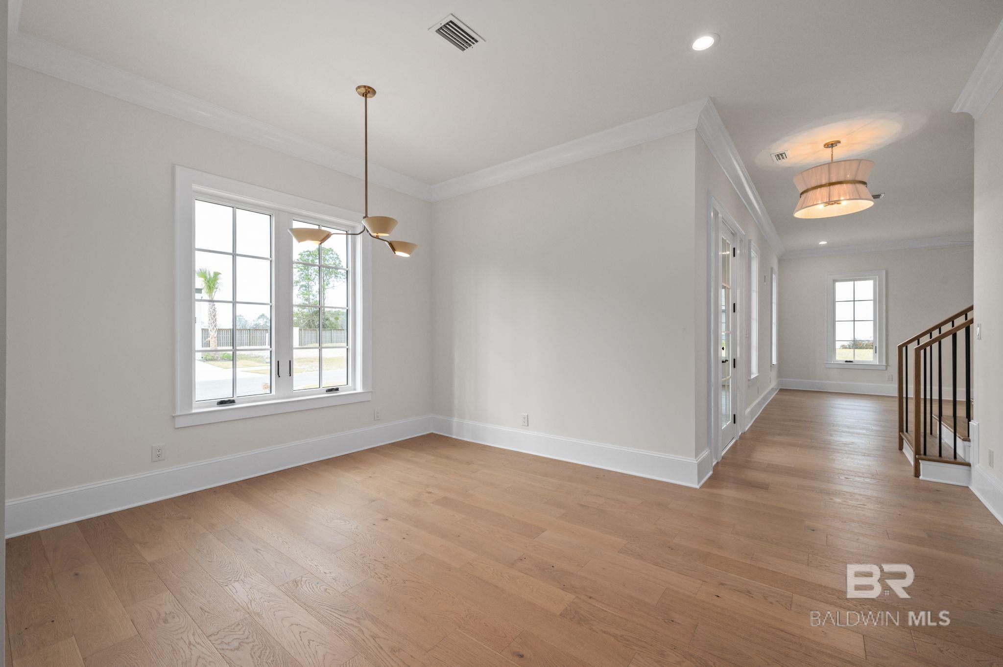 926 Inlet Circle