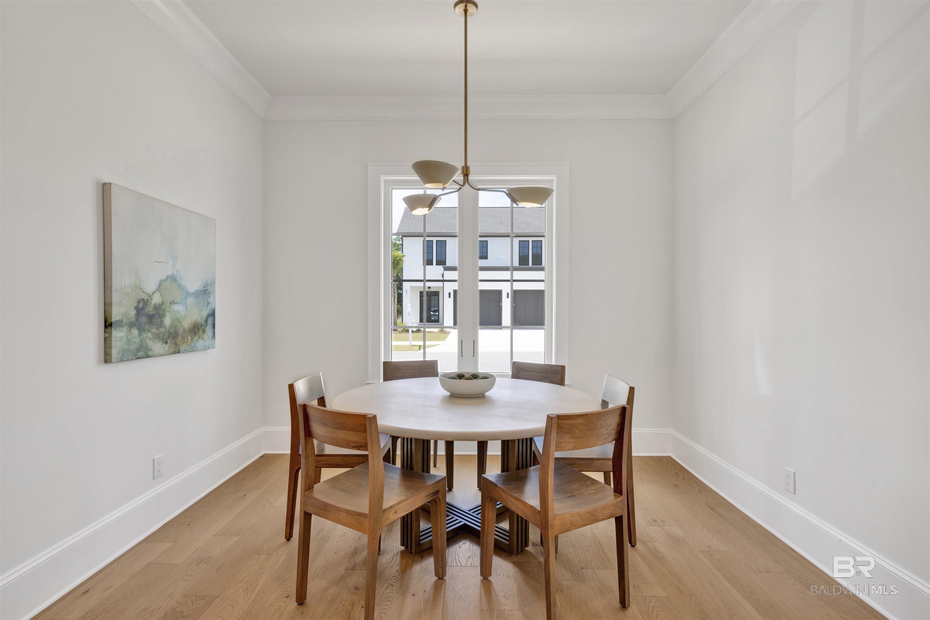 926 Inlet Circle