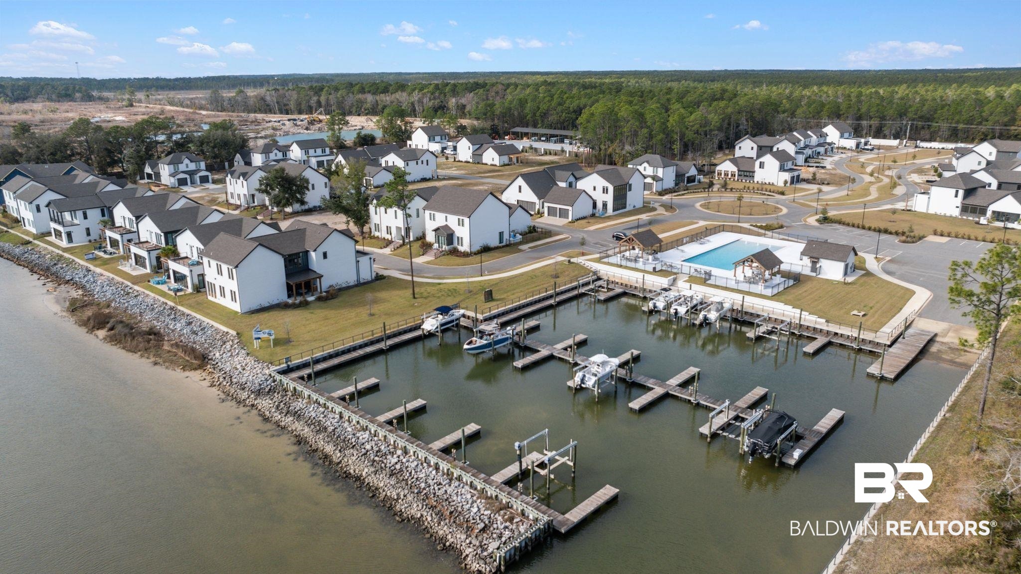 906 Inlet Circle