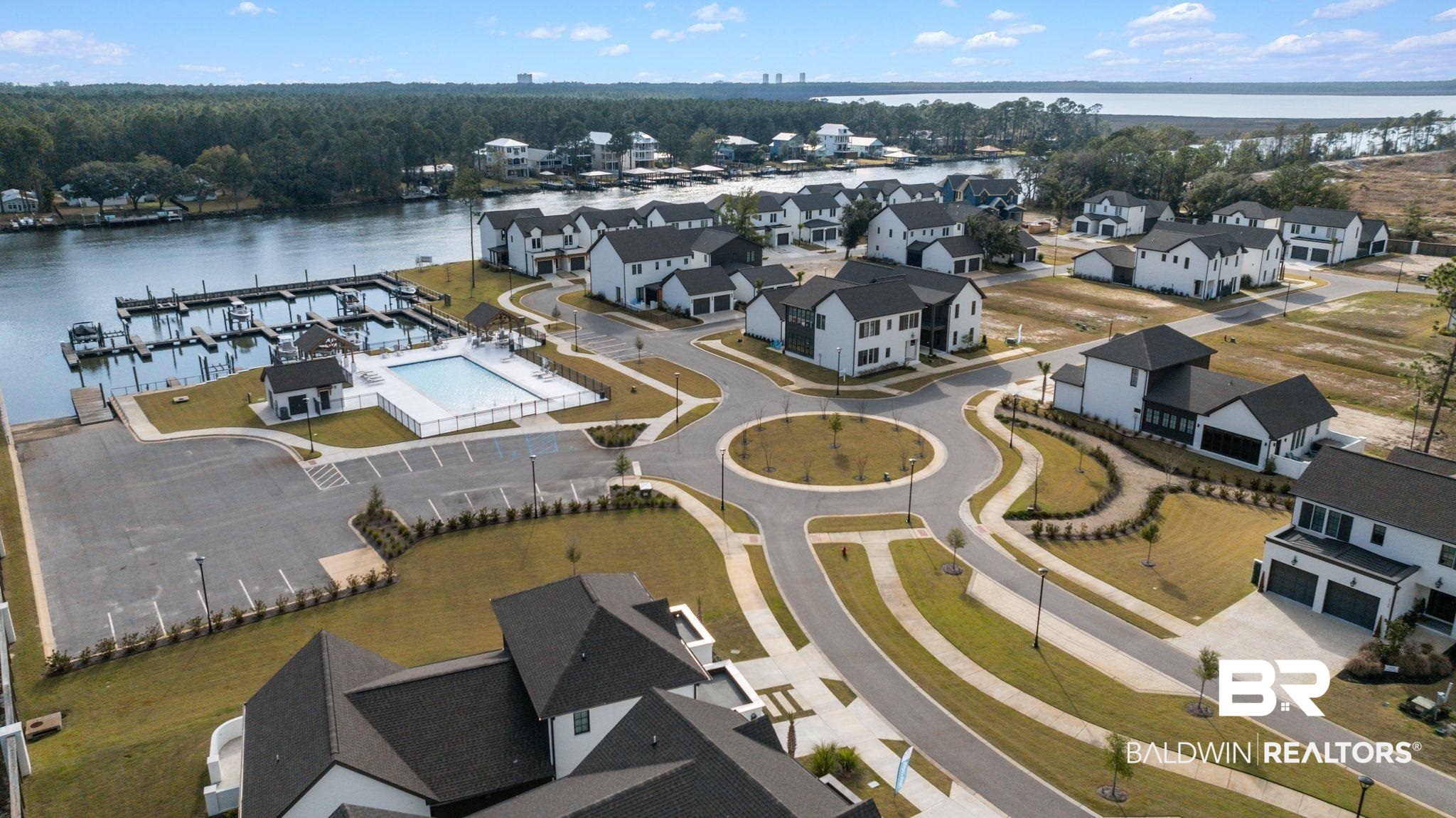 906 Inlet Circle