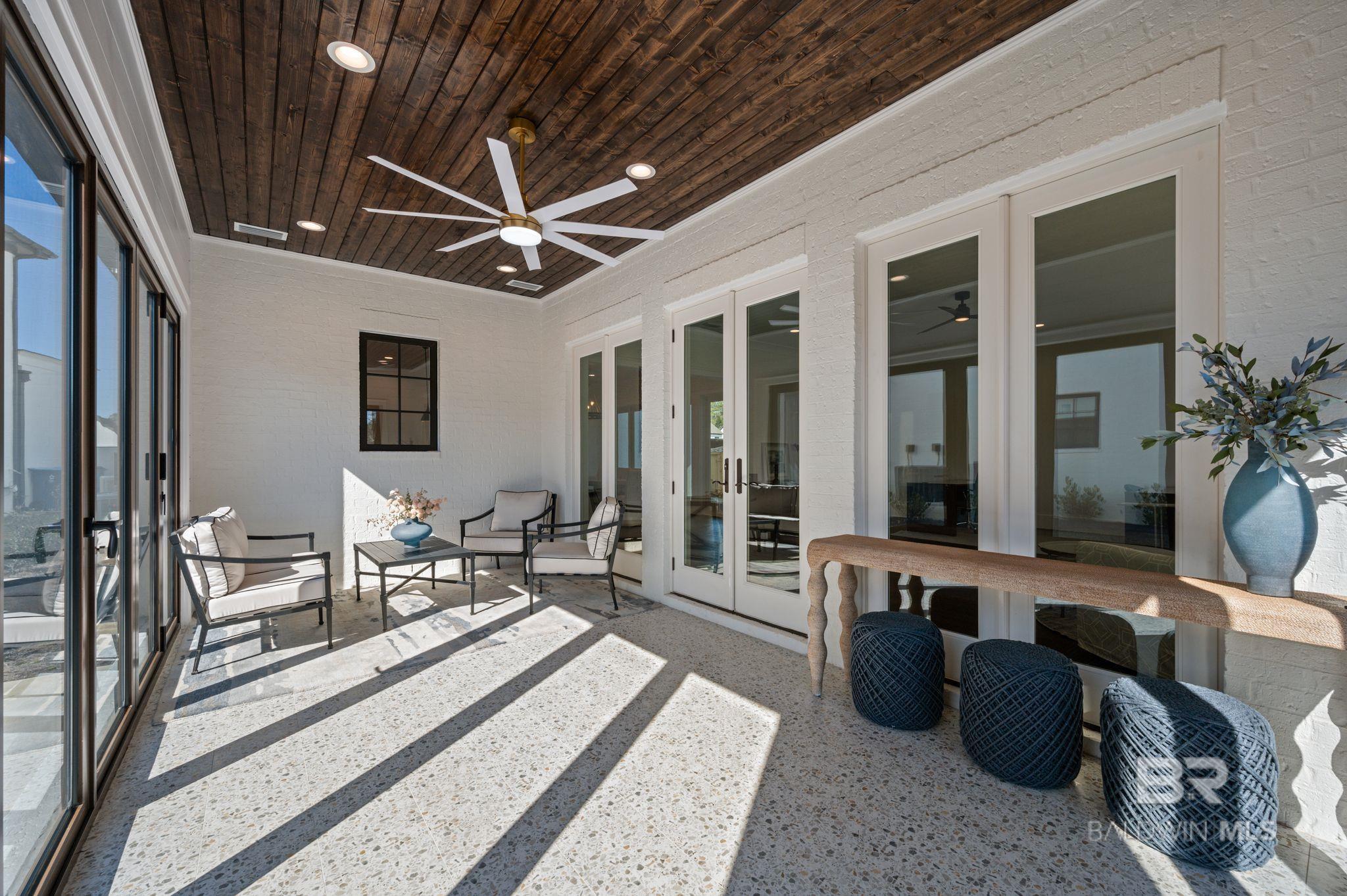 2720 Straits Boulevard