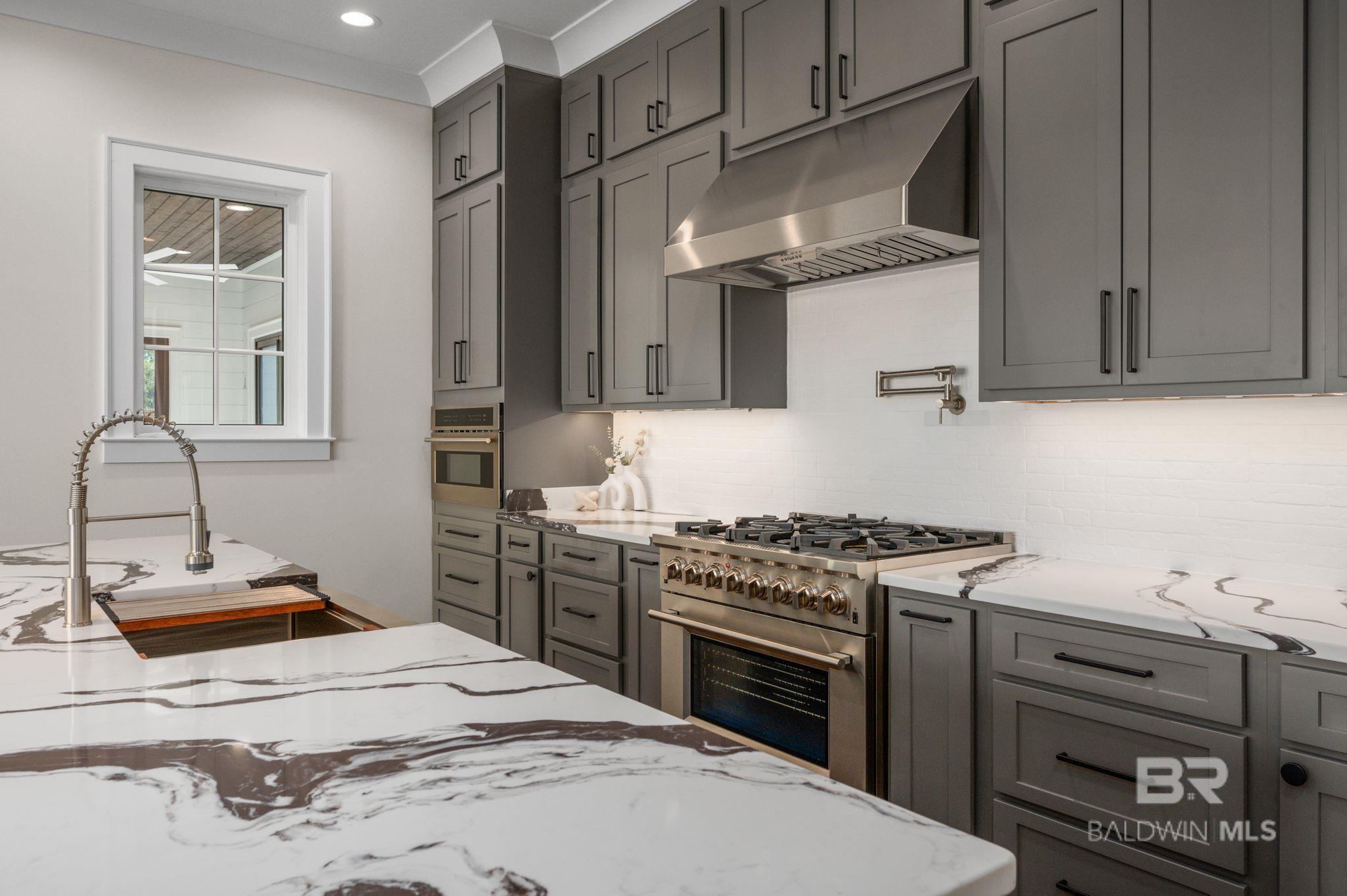 2720 Straits Boulevard