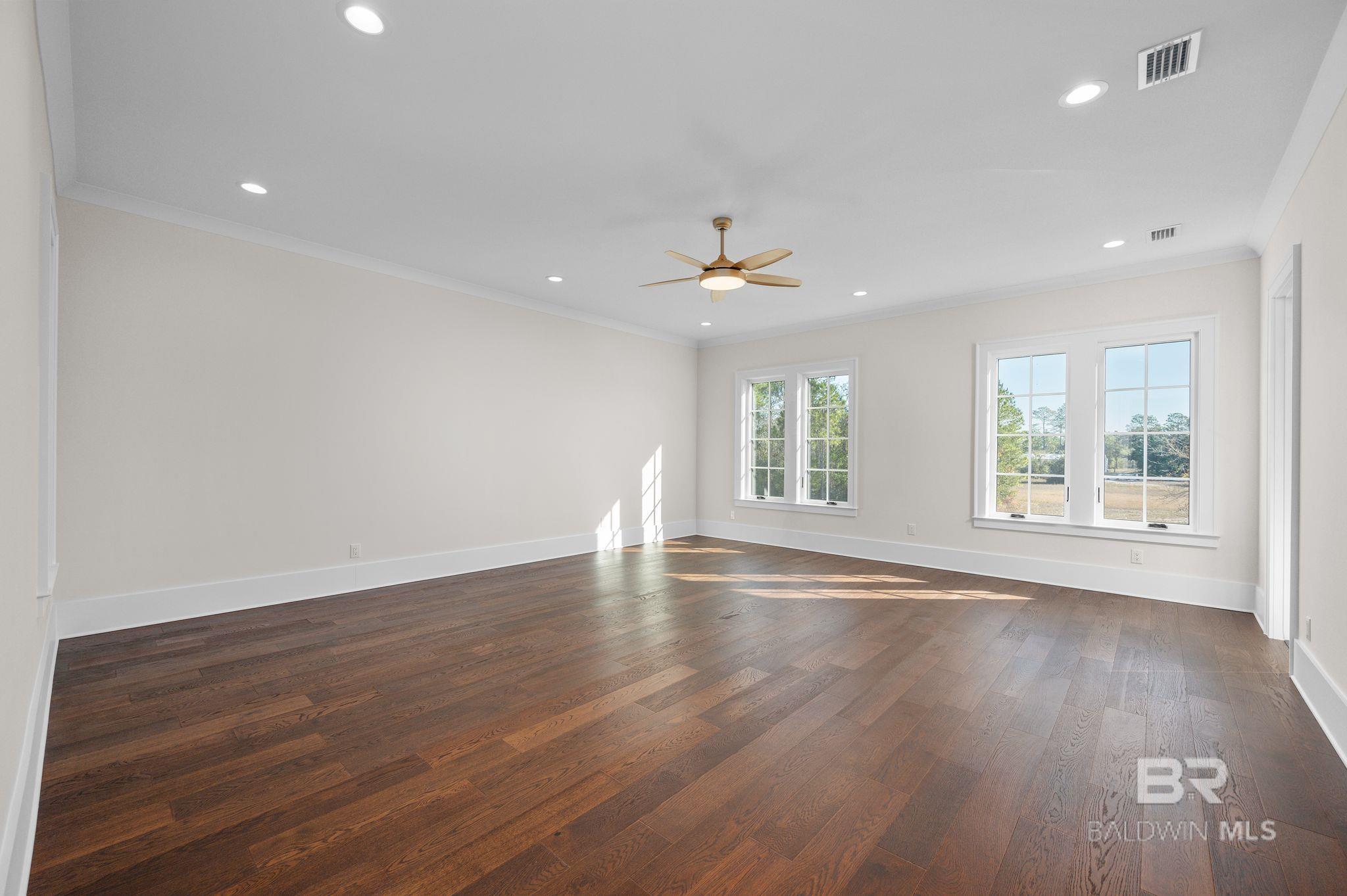 2720 Straits Boulevard