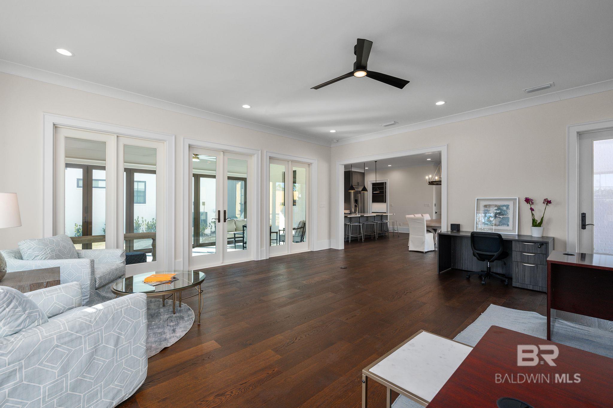 2720 Straits Boulevard