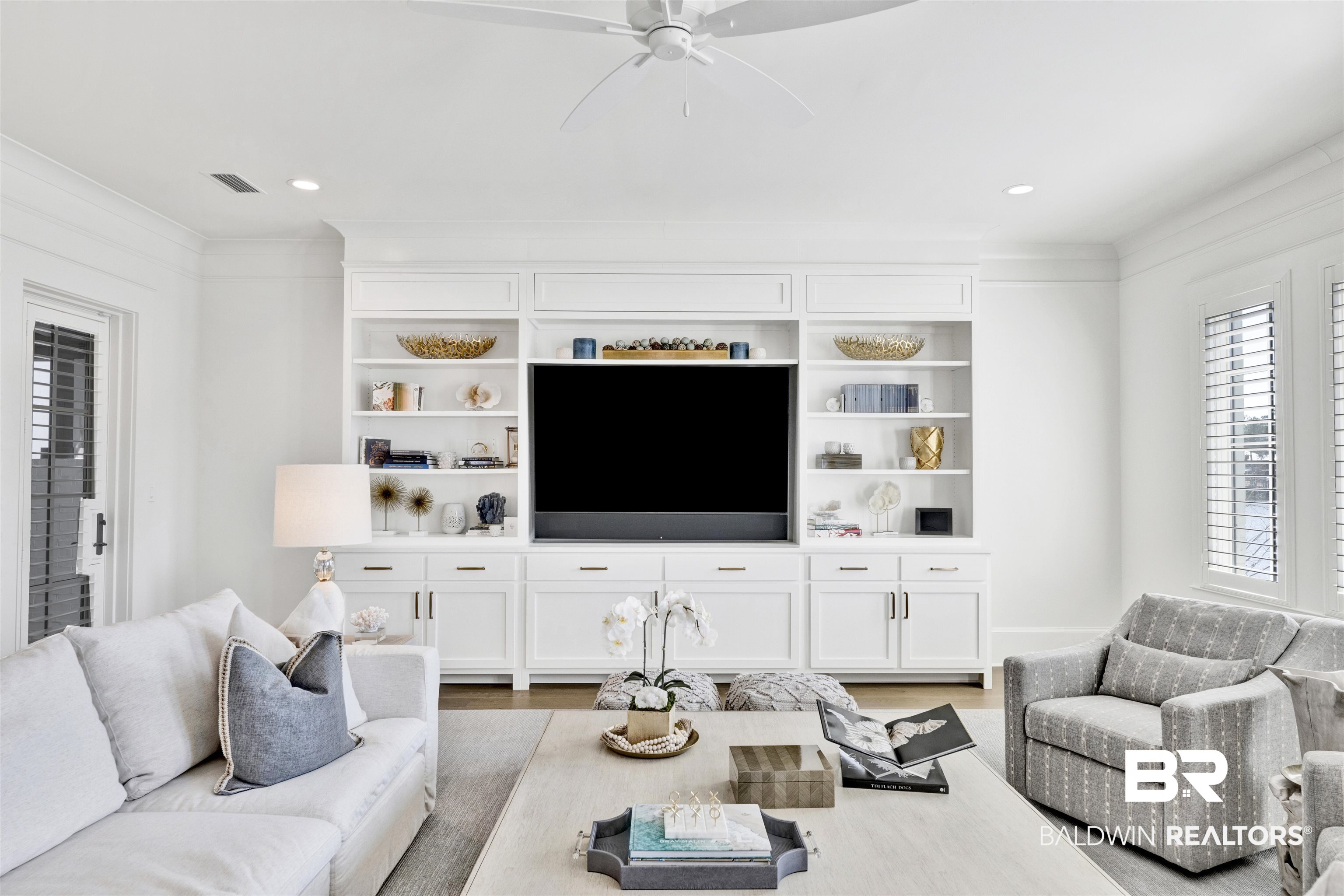 861 Inlet Circle