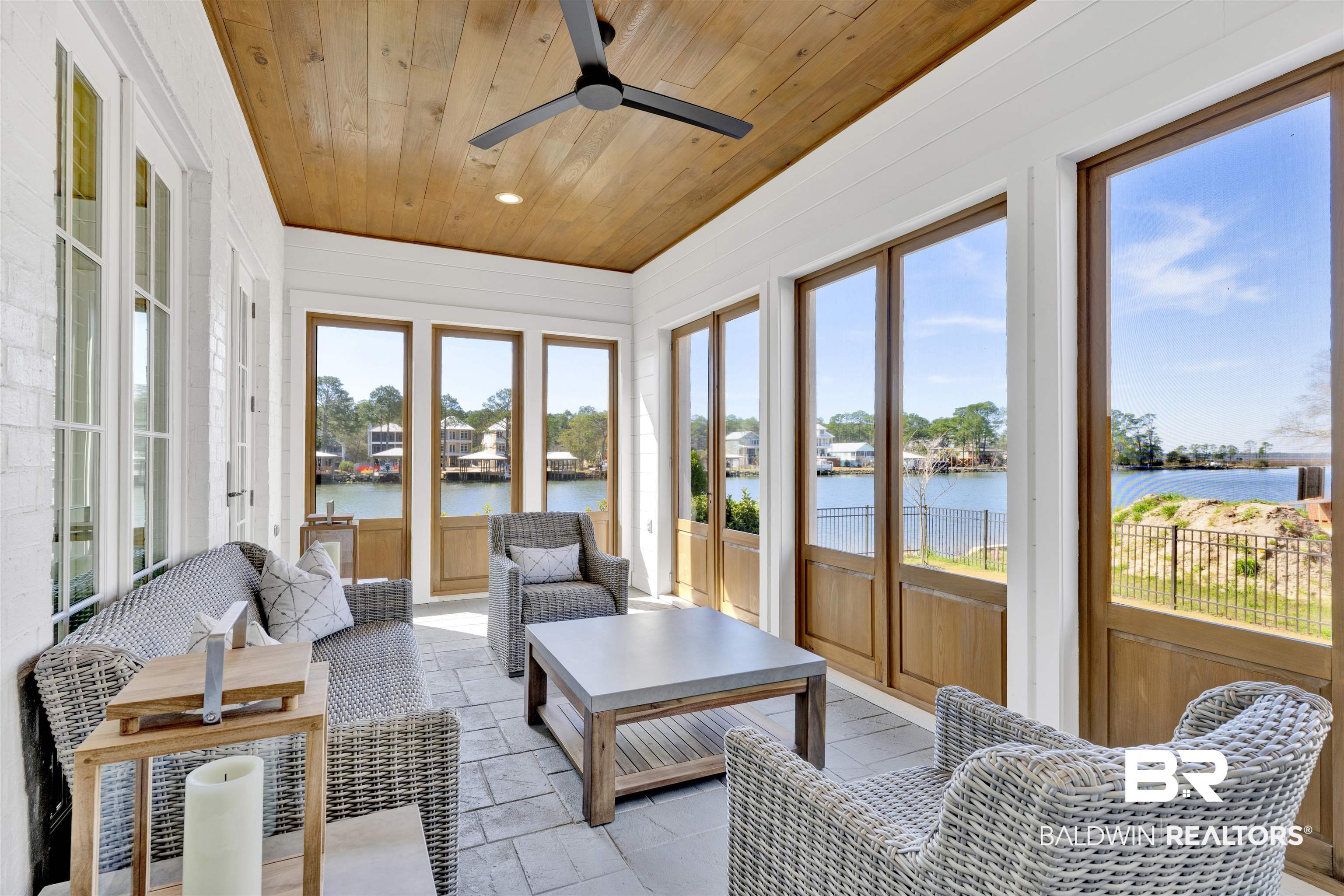 861 Inlet Circle
