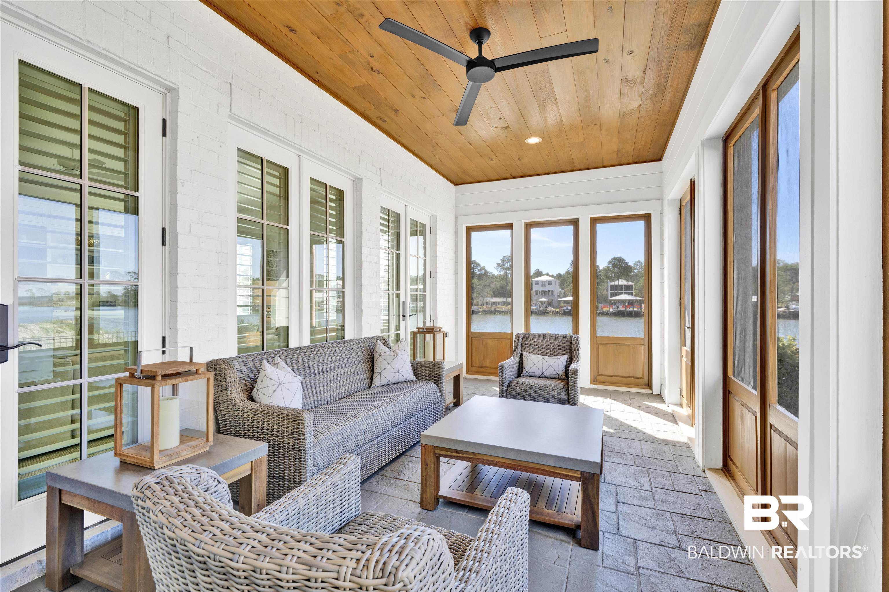 861 Inlet Circle