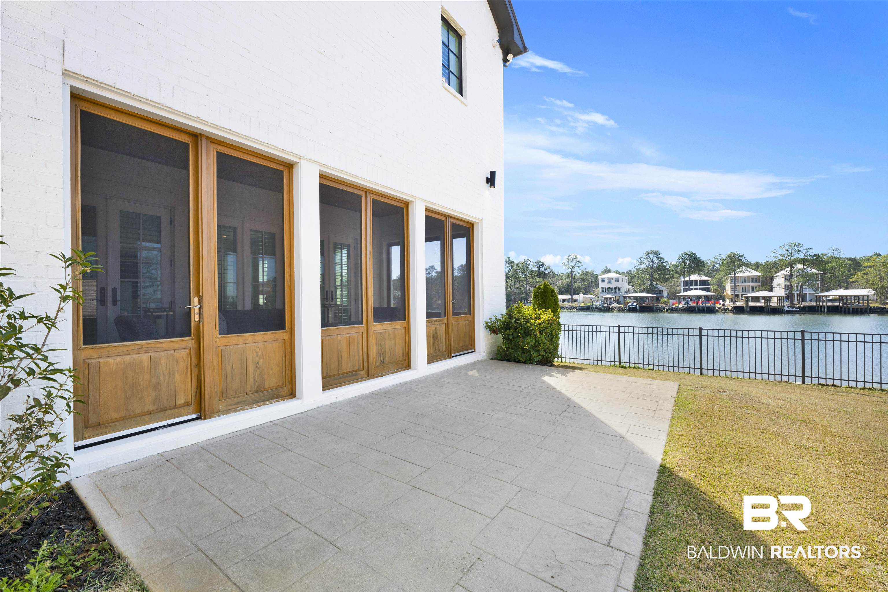 861 Inlet Circle
