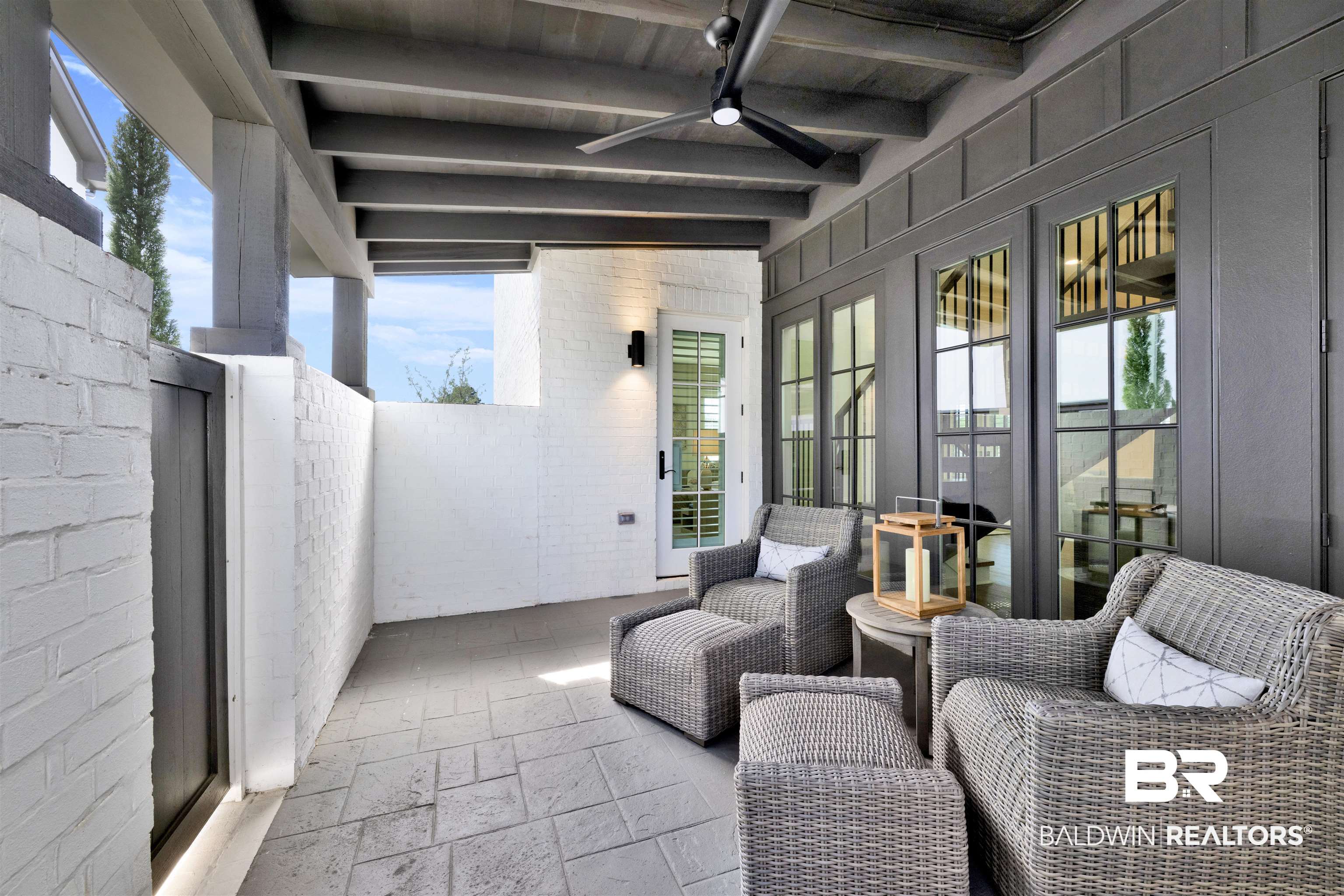 861 Inlet Circle