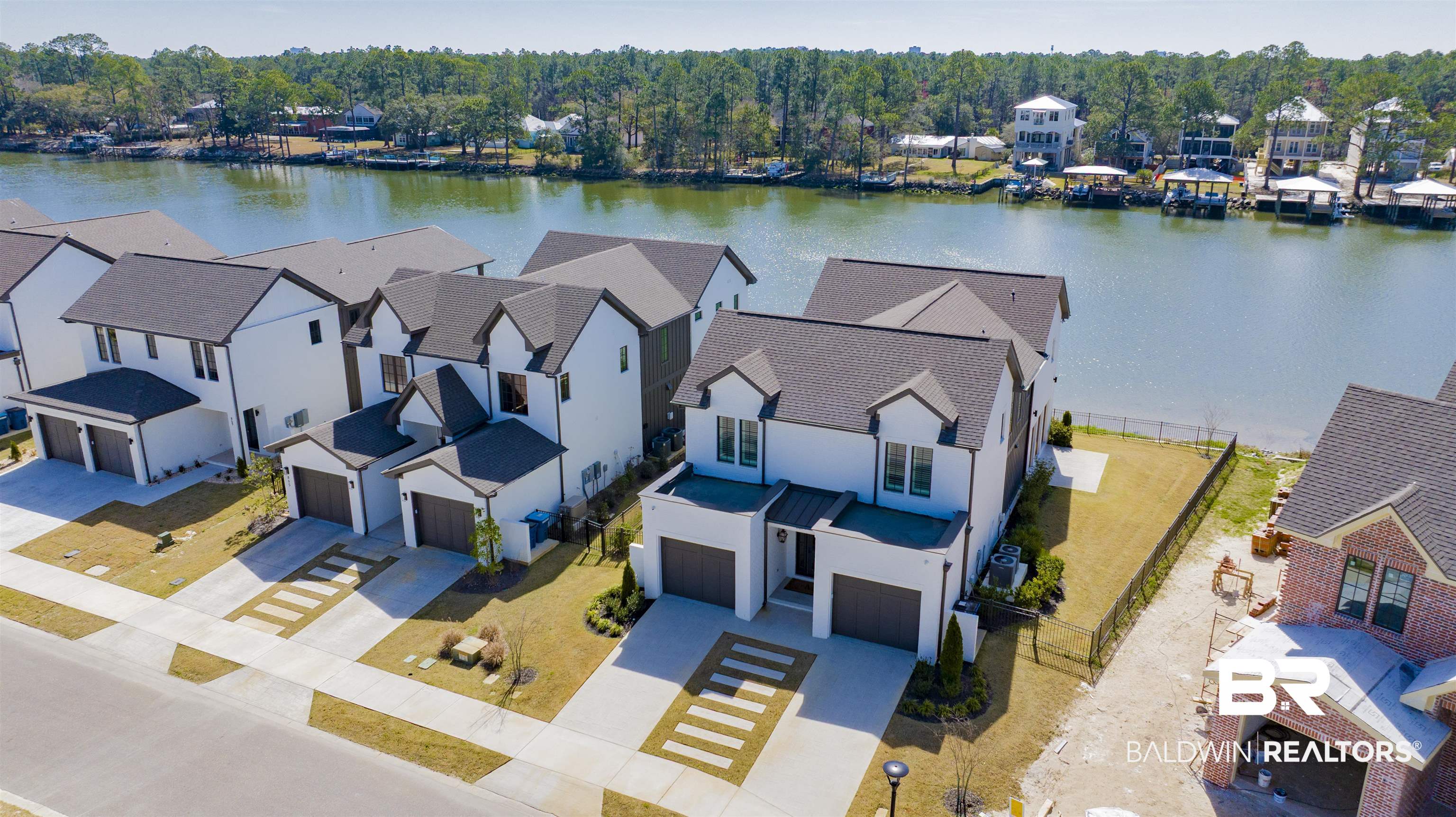 861 Inlet Circle
