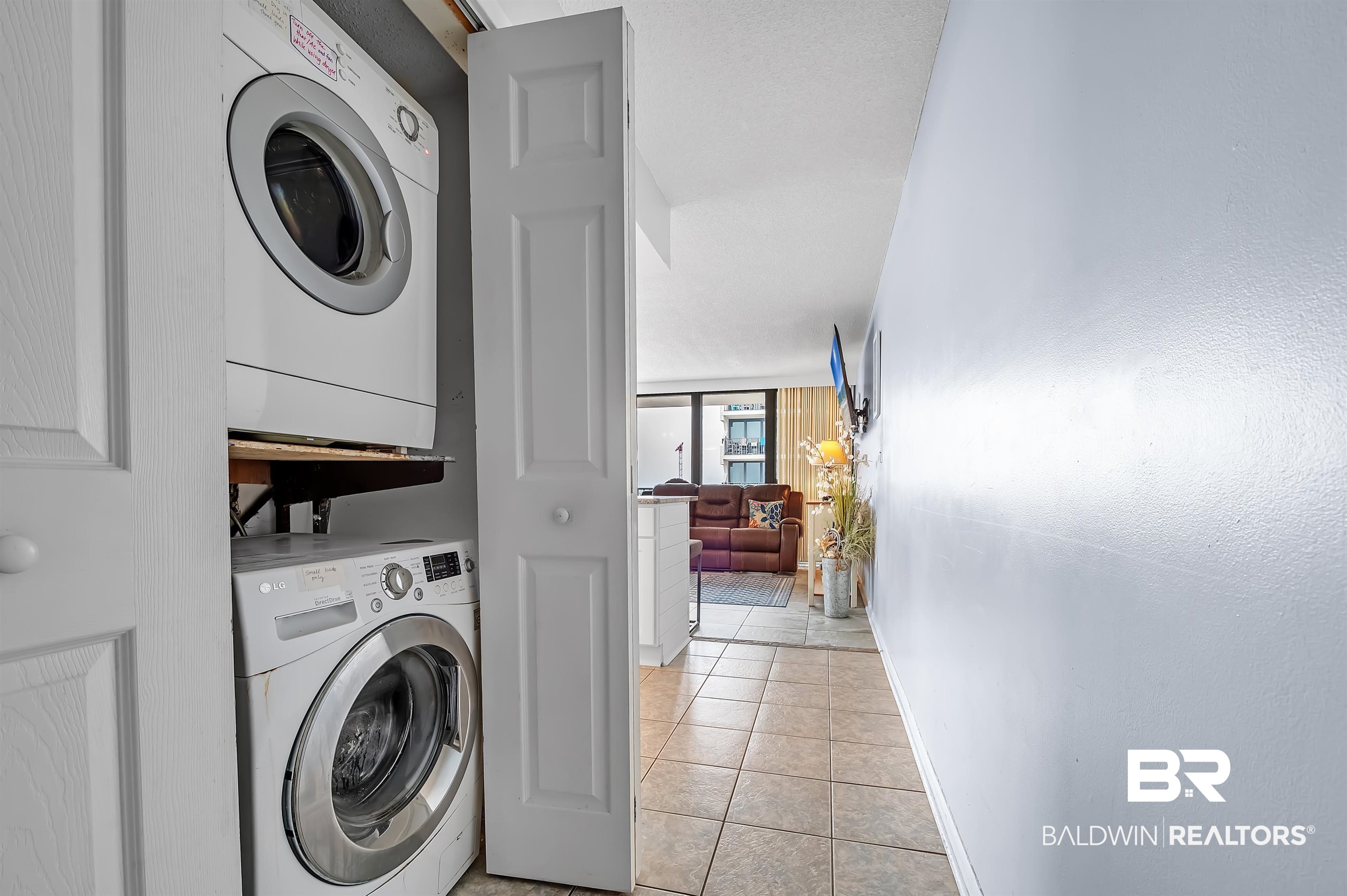 407 W Beach Boulevard # 570