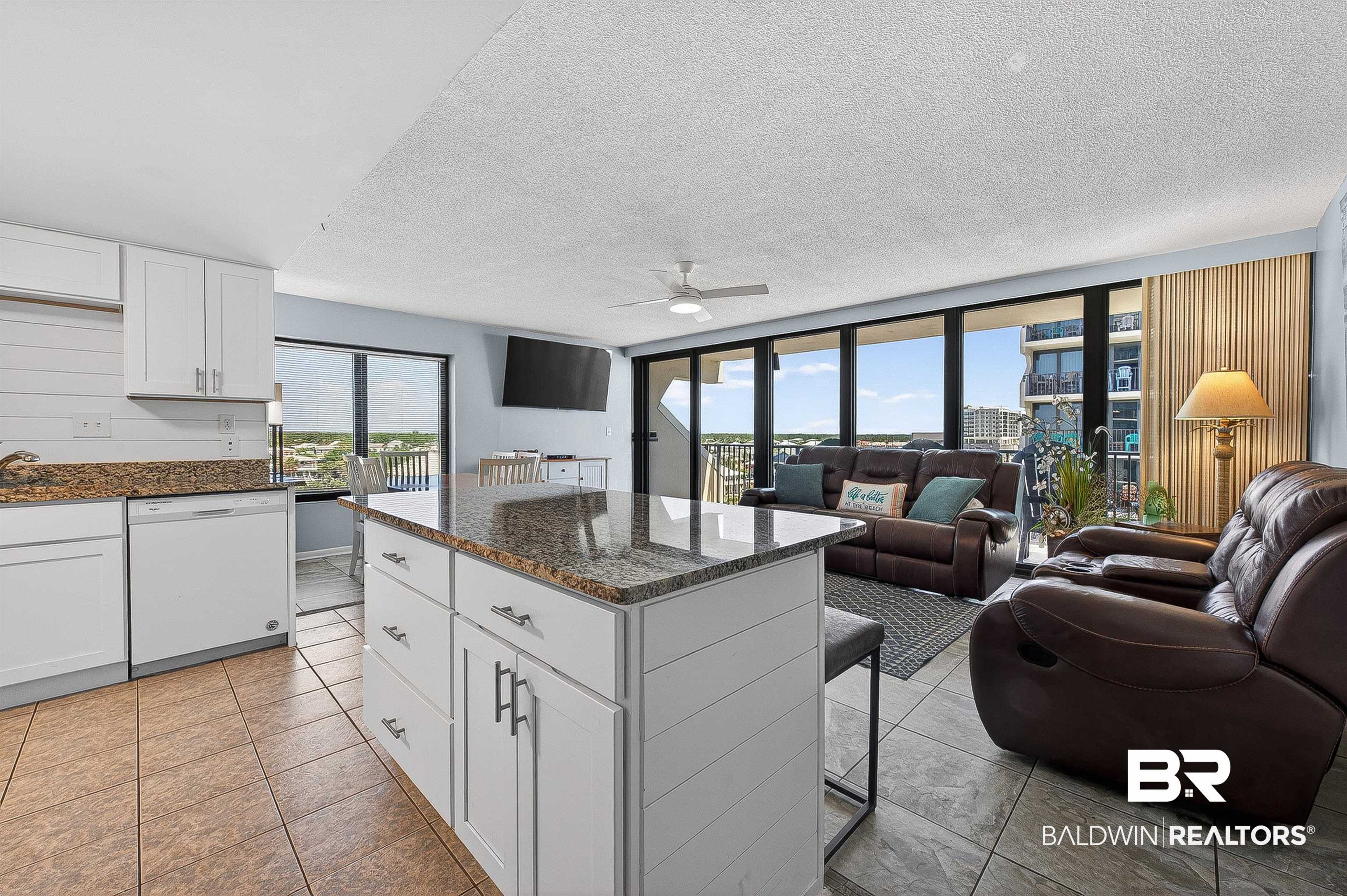407 W Beach Boulevard # 570