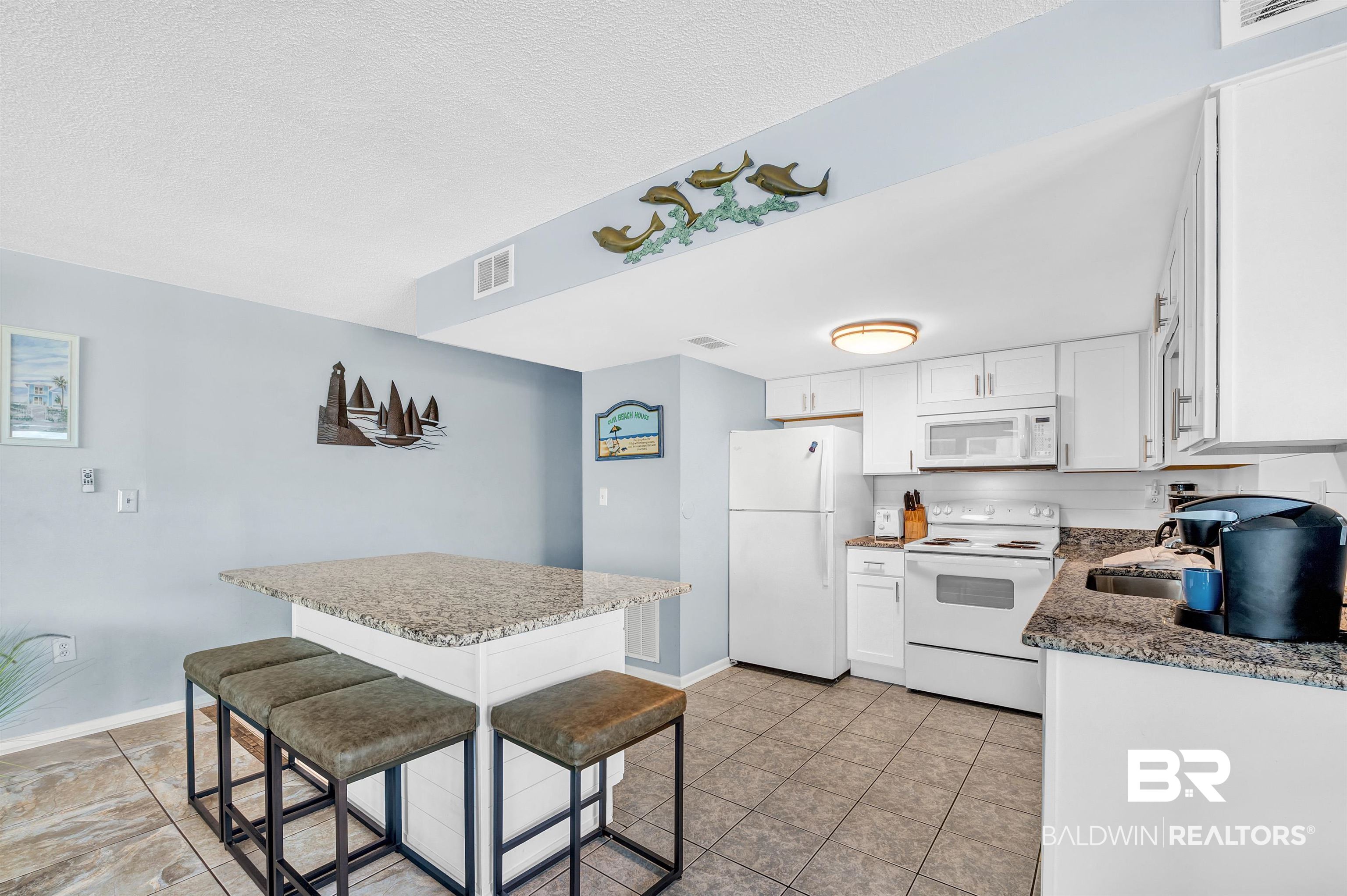 407 W Beach Boulevard # 570