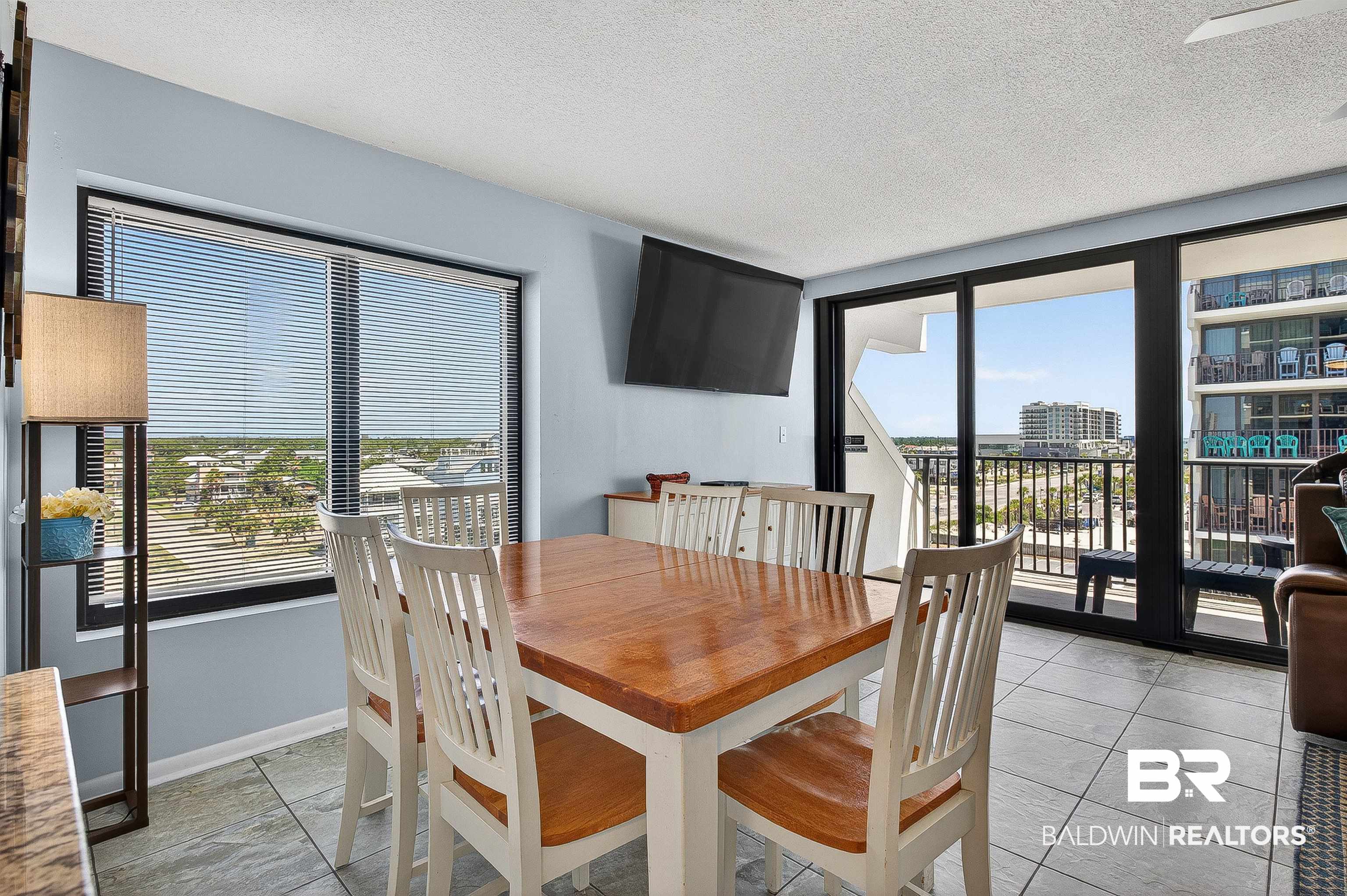 407 W Beach Boulevard # 570